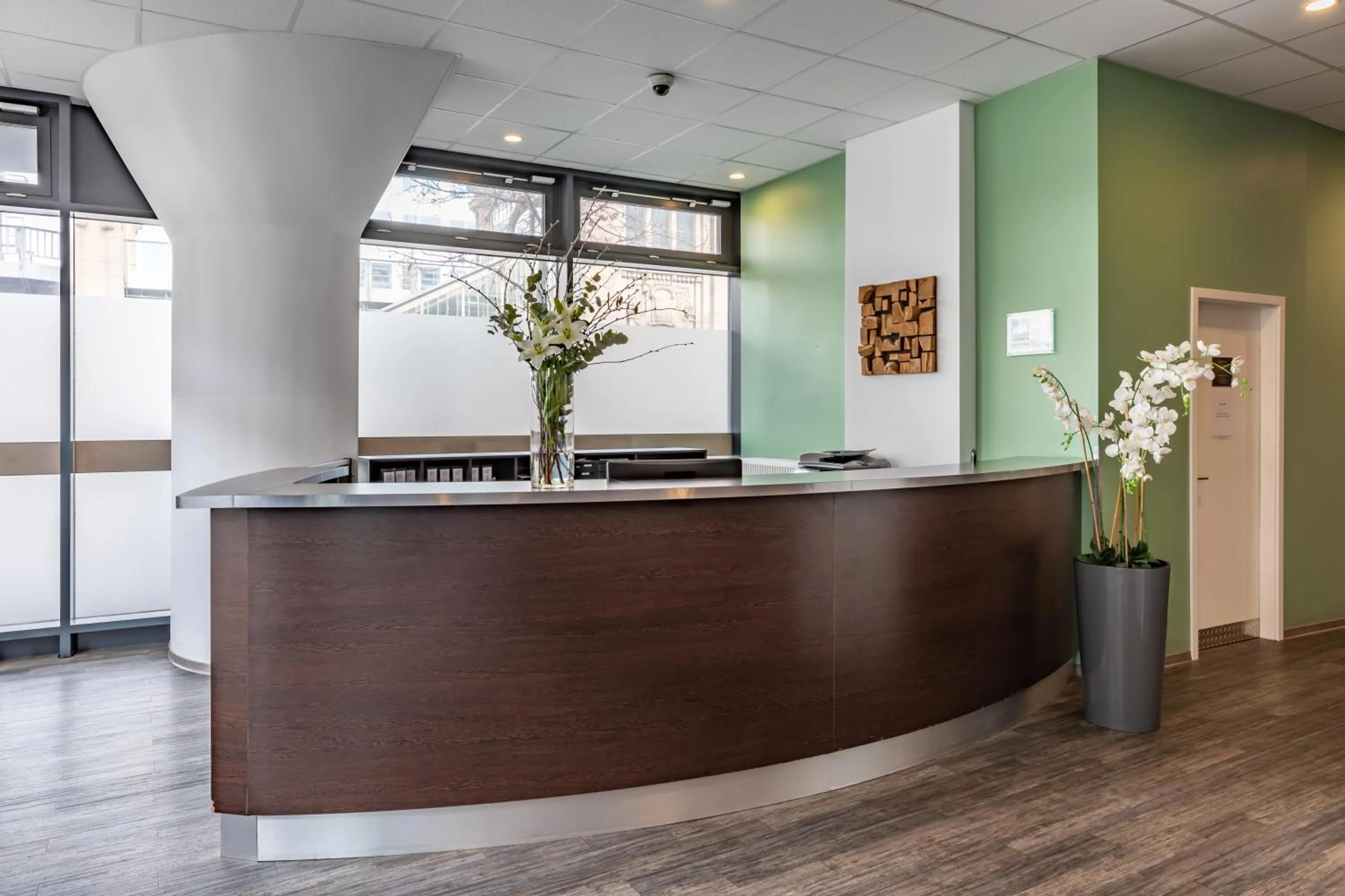 Lobby or reception in Novum Hotel City B Berlin Centrum