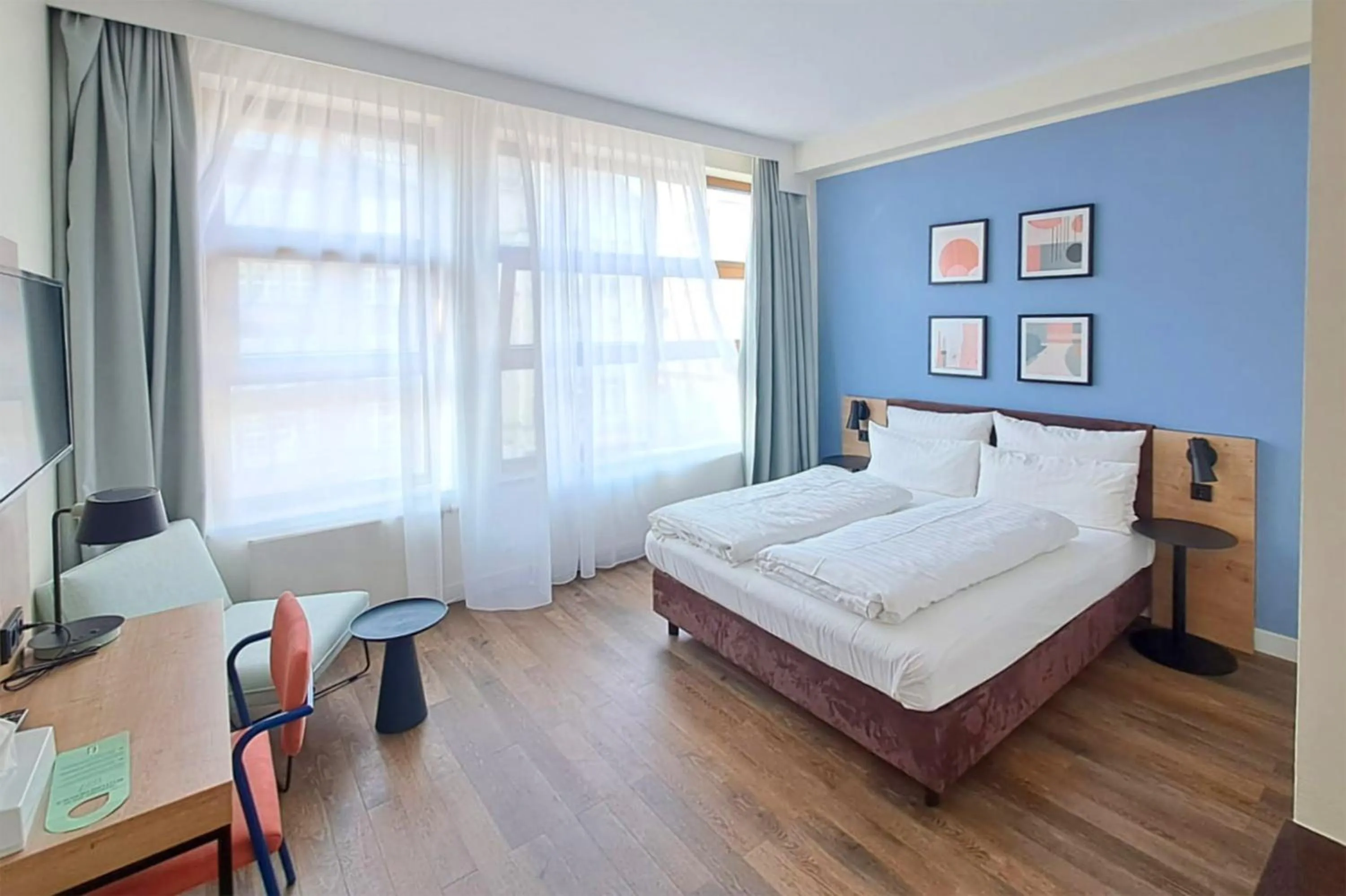 Photo of the whole room, Bed in Novum Hotel City B Berlin Centrum