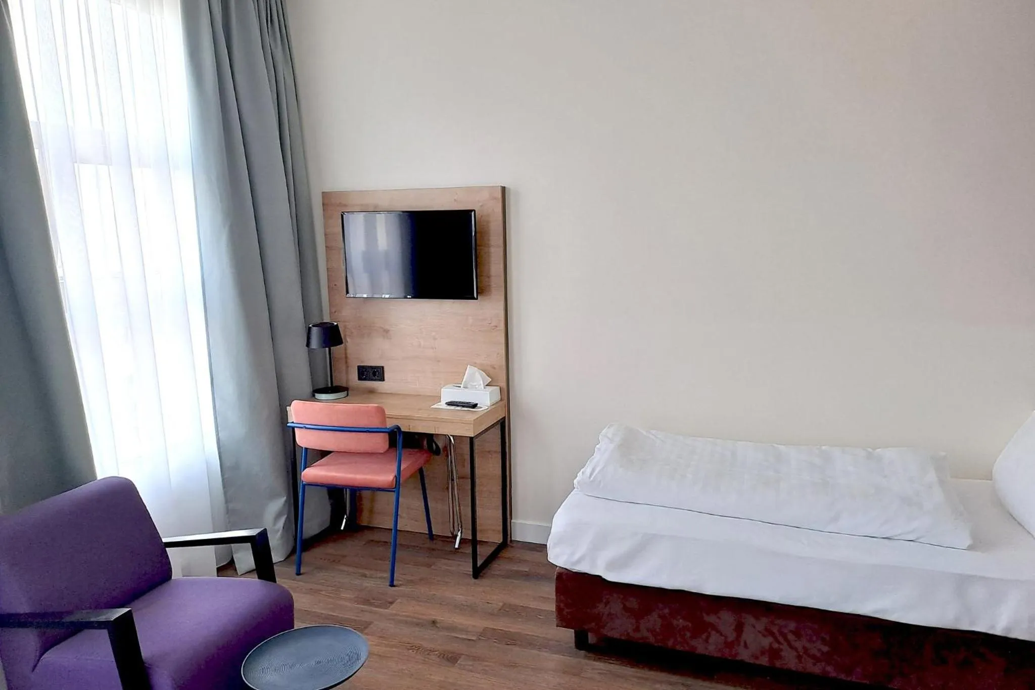 Photo of the whole room, Bed in Novum Hotel City B Berlin Centrum