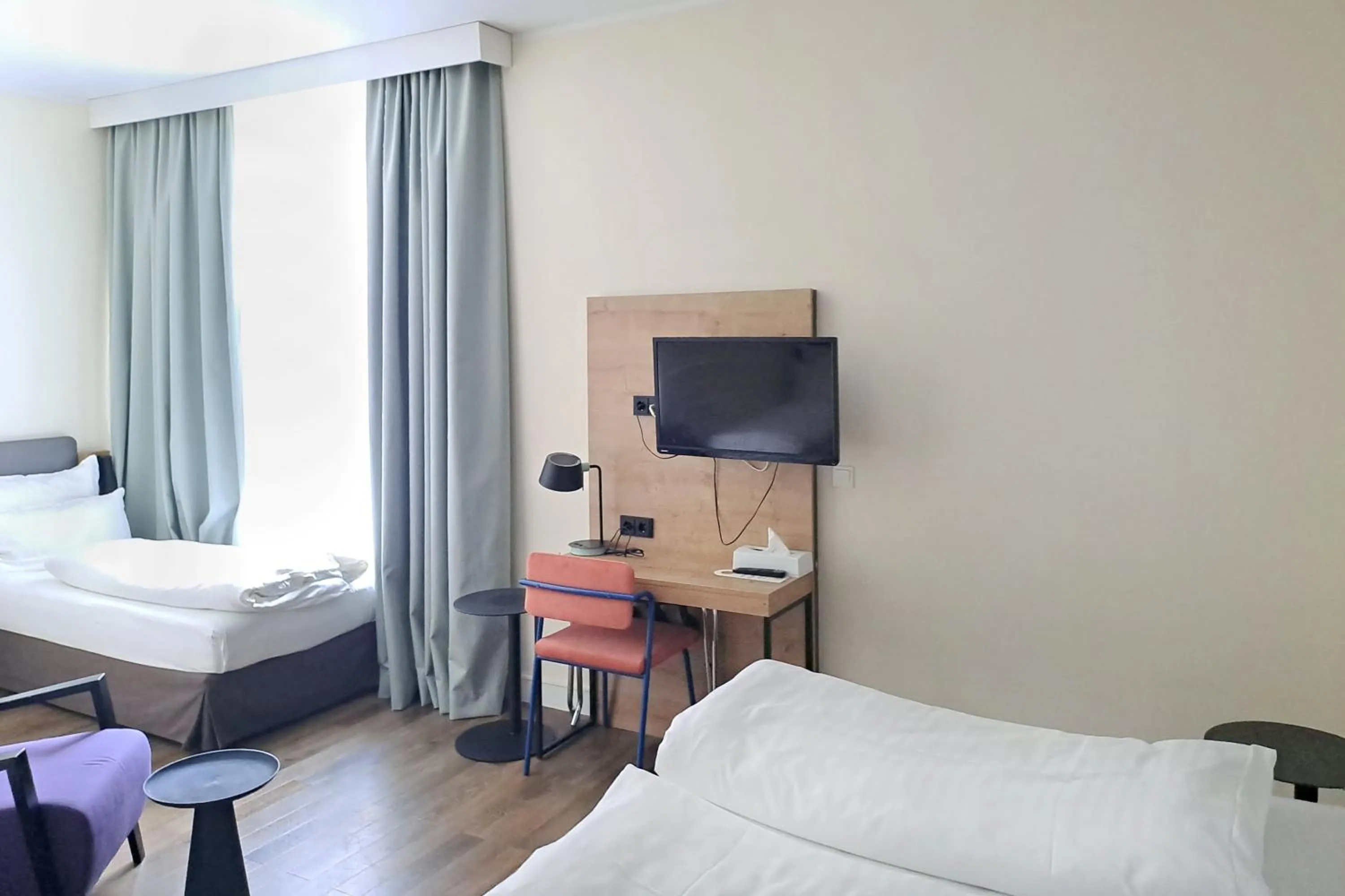 Photo of the whole room, Bed in Novum Hotel City B Berlin Centrum