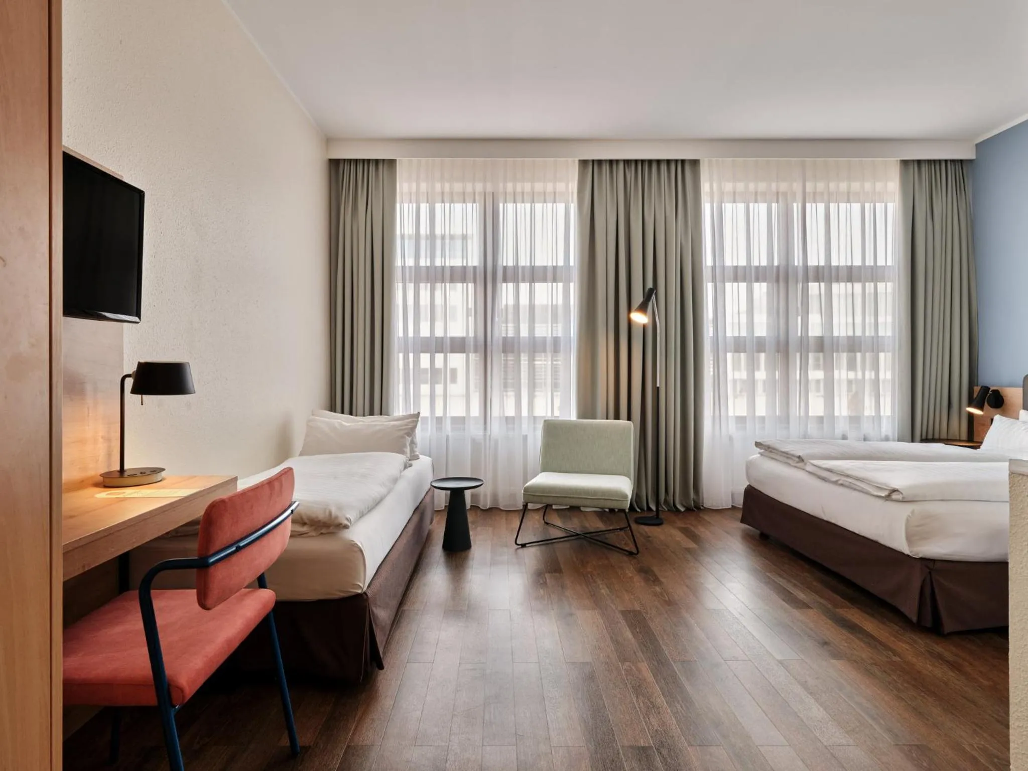 Photo of the whole room, Bed in Garner Hotel Berlin - Schöneberg by IHG