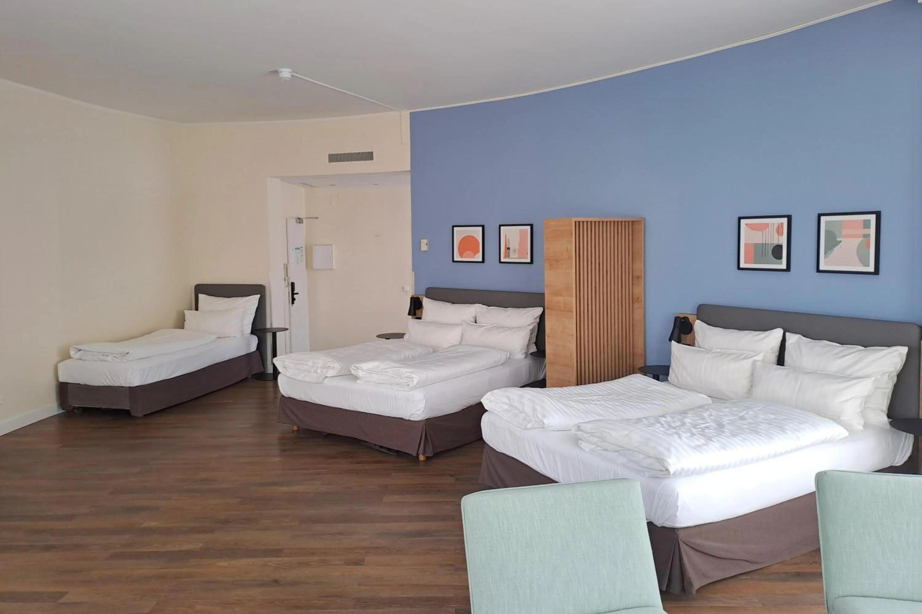 Photo of the whole room, Bed in Novum Hotel City B Berlin Centrum