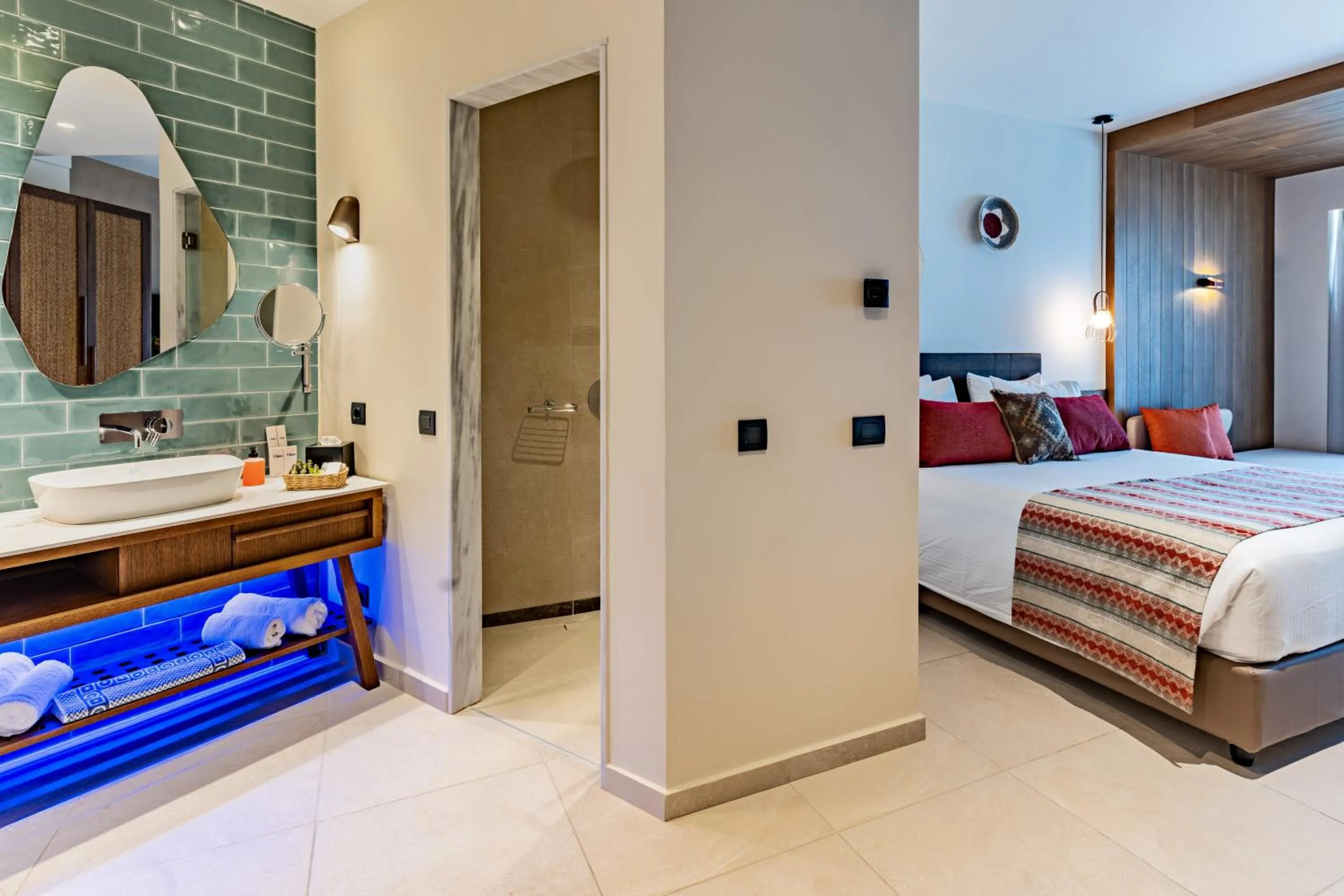 Toilet, Bed in Minos Ambassador Suites & Spa - Adults only