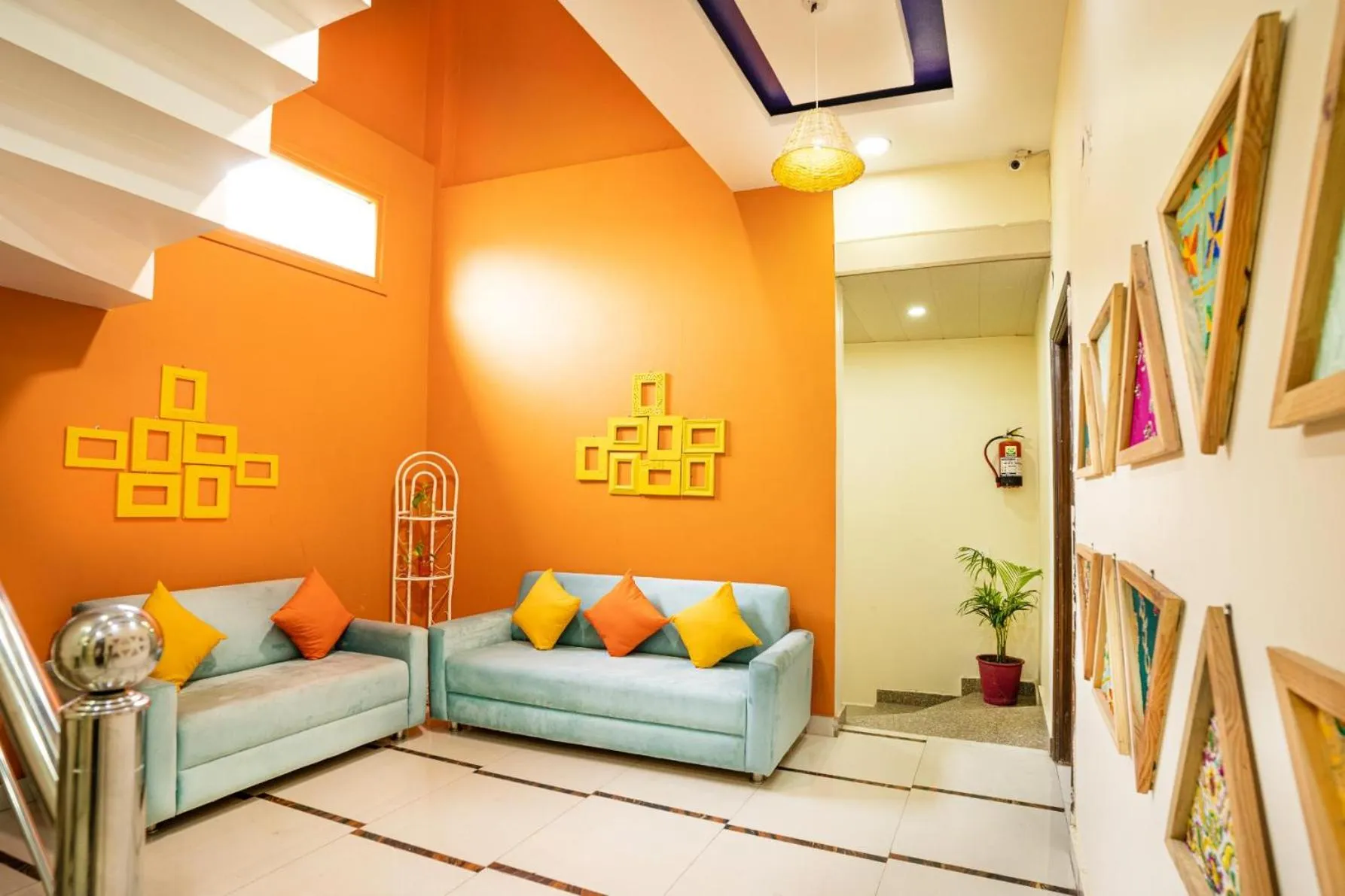 Seating area in goSTOPS Amritsar, Chatiwind Gate