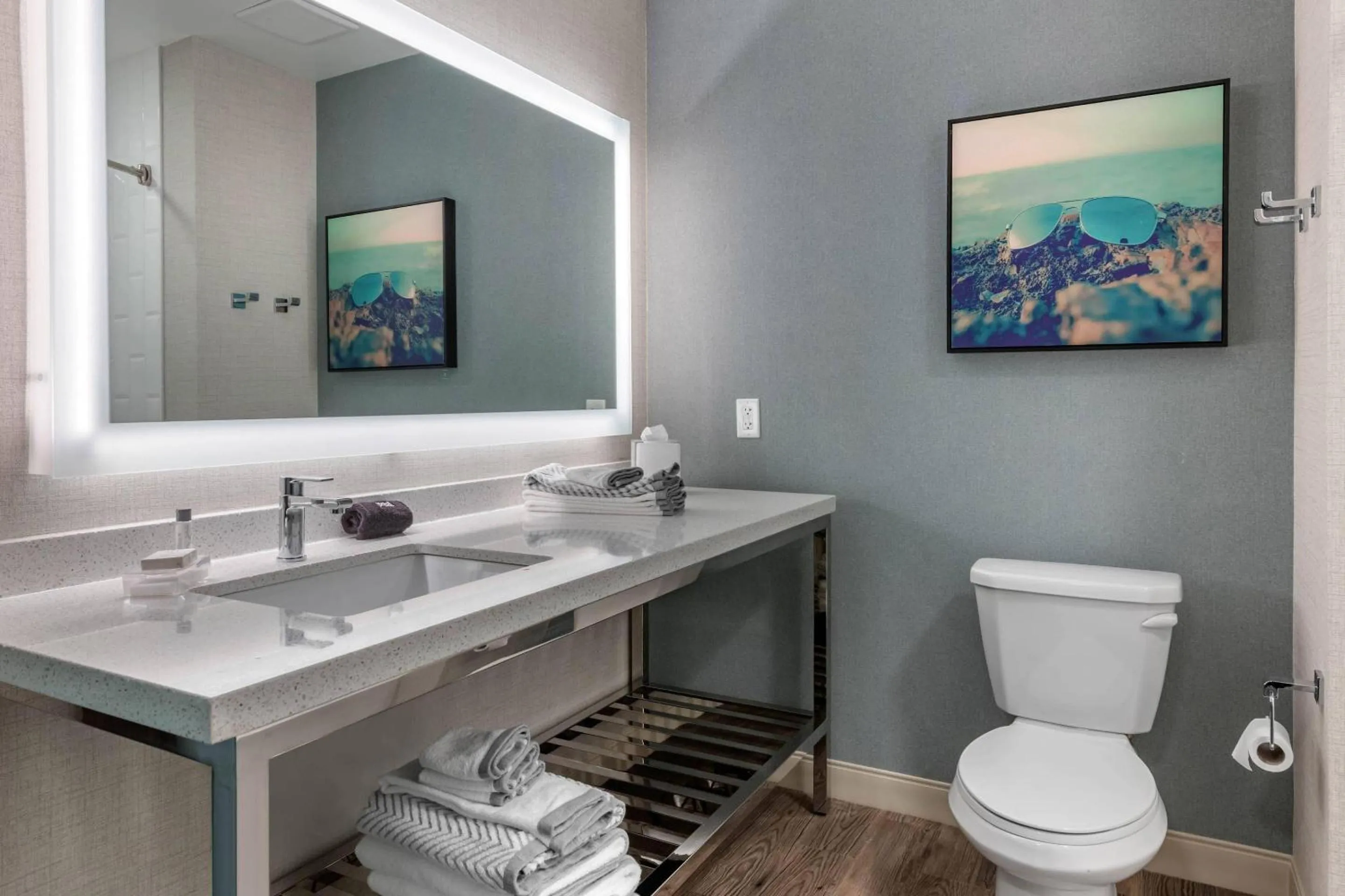 Bedroom in Cambria Hotel St Petersburg-Madeira Beach Marina