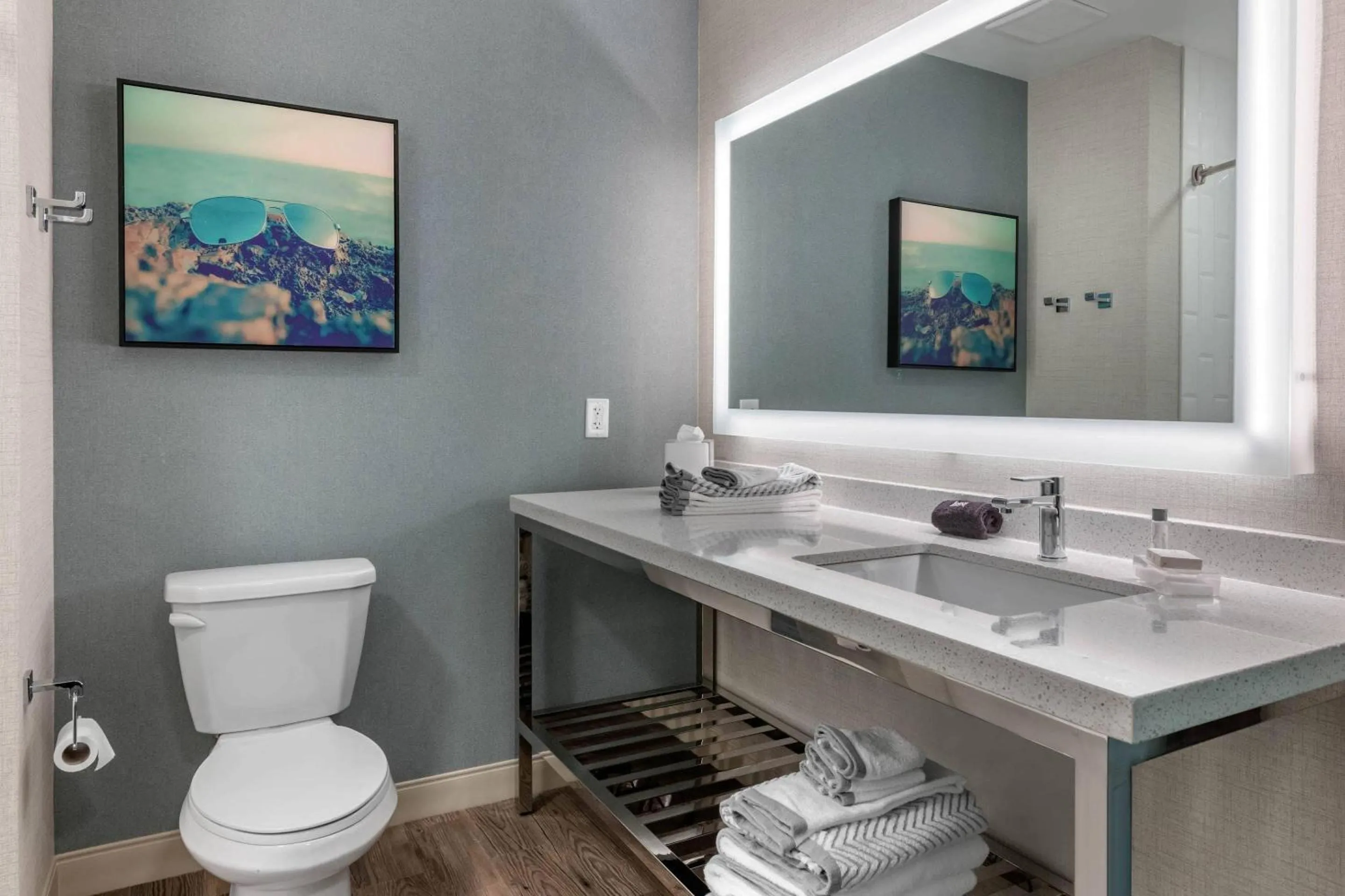 Bedroom in Cambria Hotel St Petersburg-Madeira Beach Marina