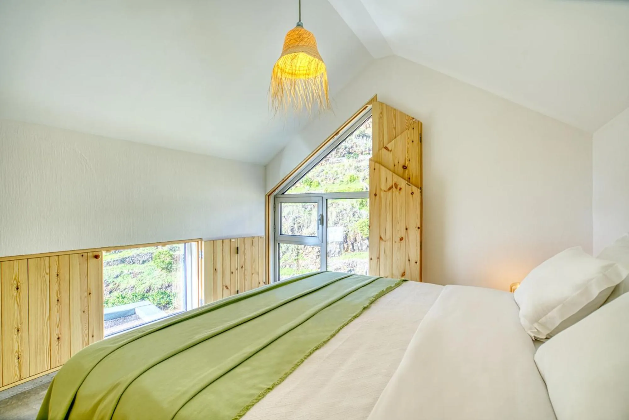 Bed in Socalco Nature Calheta