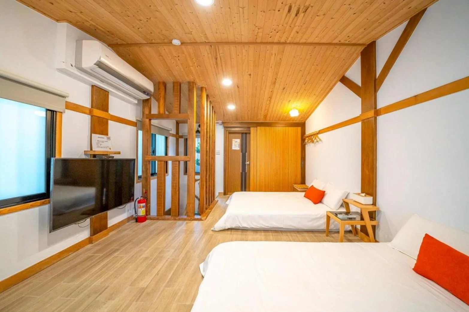 Bed in 末廣通二館 日式包棟民宿Suehirodori Japanese Entire Home No2