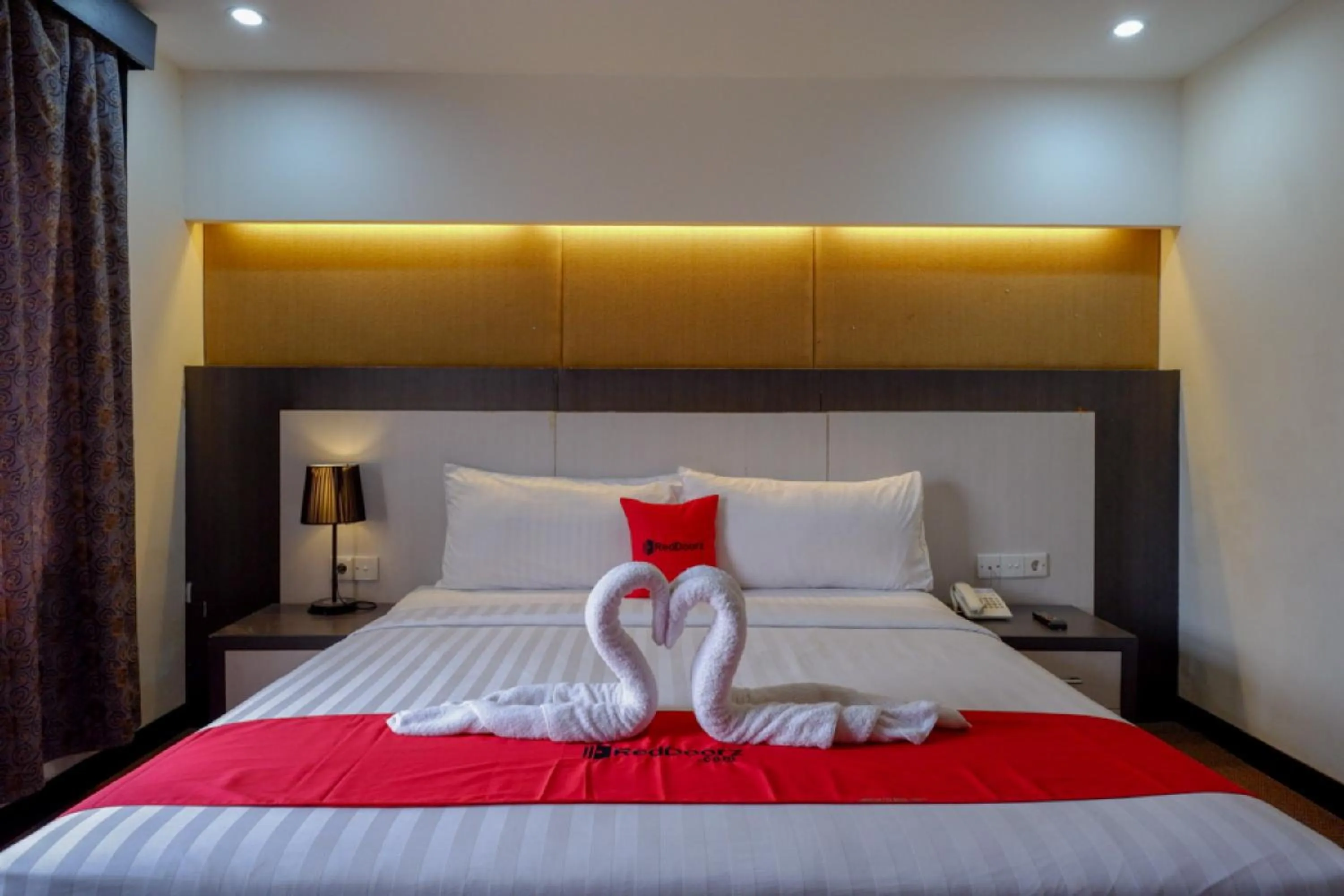 Bedroom, Bed in RedDoorz Plus near Hotel Benua Kendari