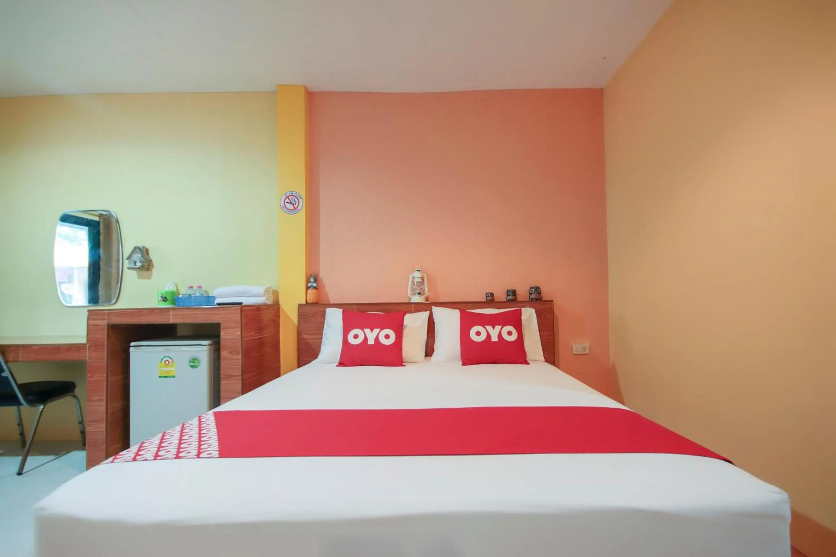 Bedroom, Bed in OYO 682 Fishering Home