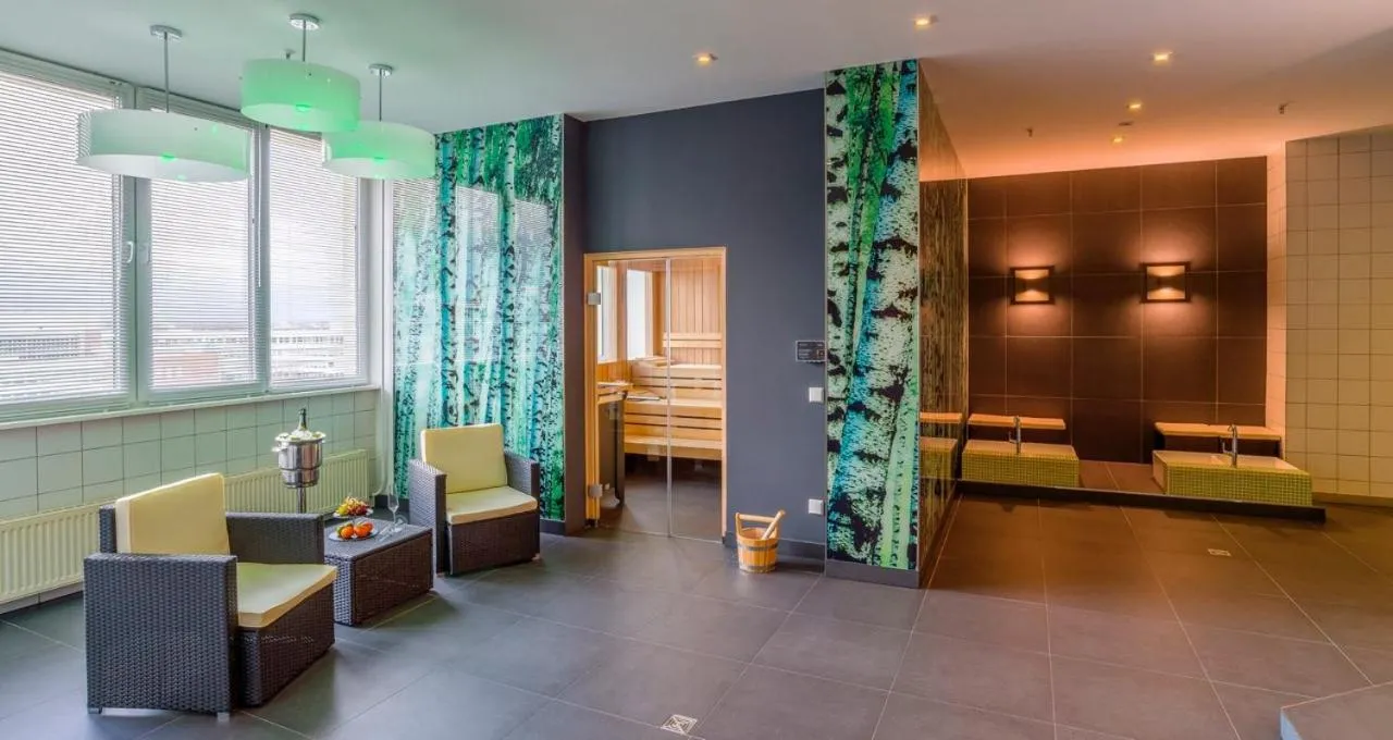 Day, Bed in relexa Hotel Frankfurt am Main (Superior)