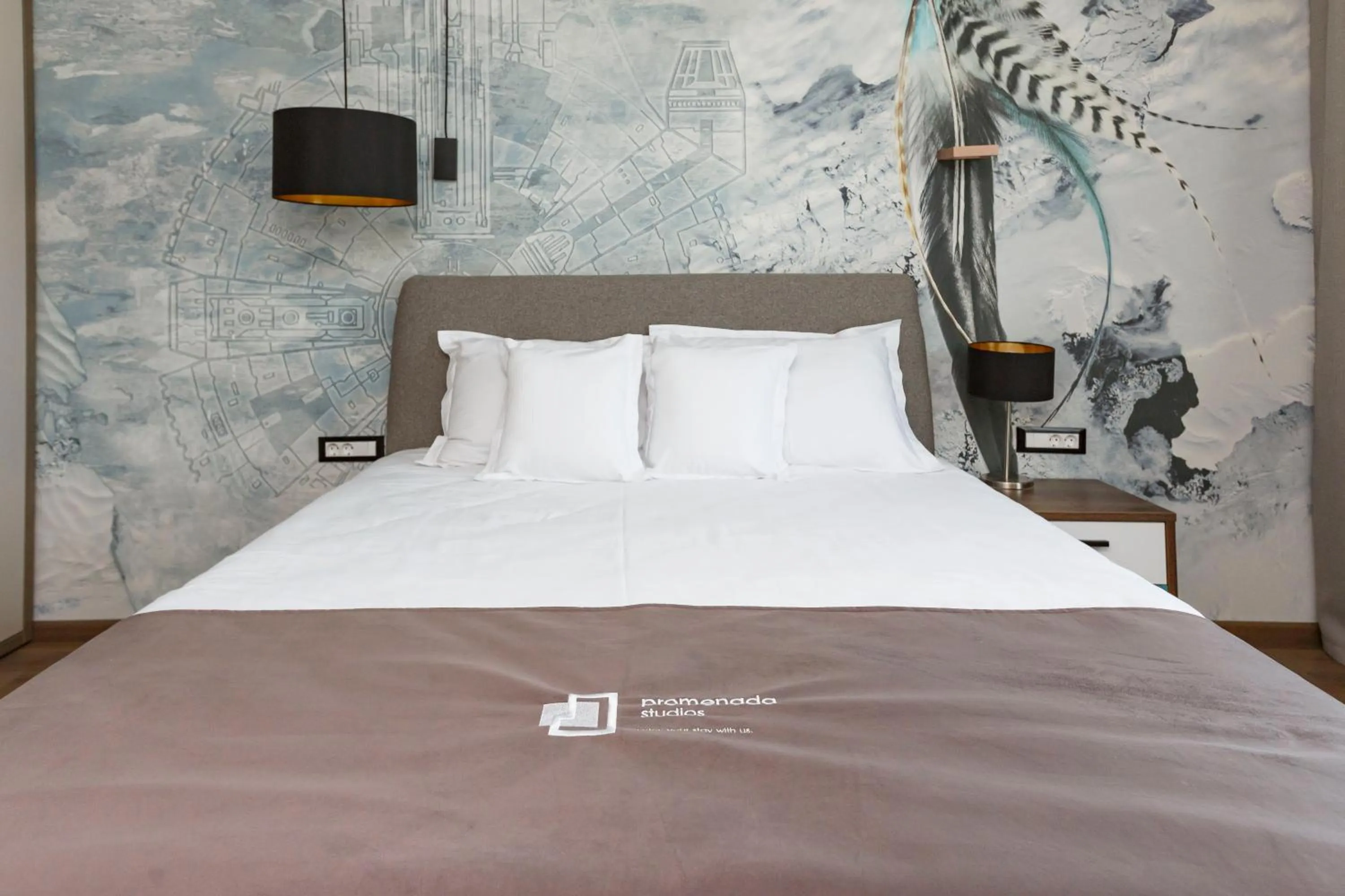 Bed in Promenada Studios