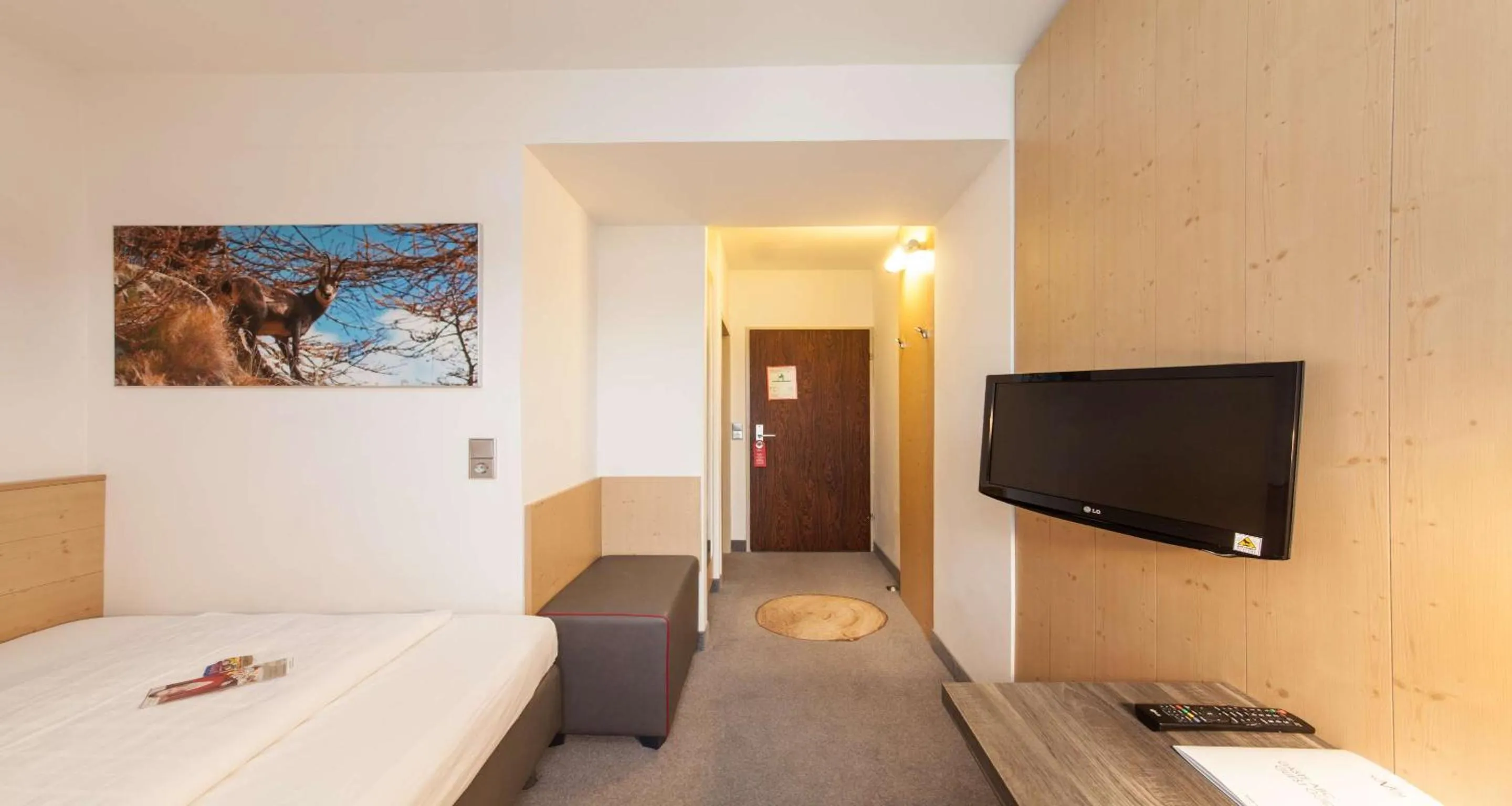 Bedroom, Bed in Sure Hotel by Best Western Muenchen Hauptbahnhof