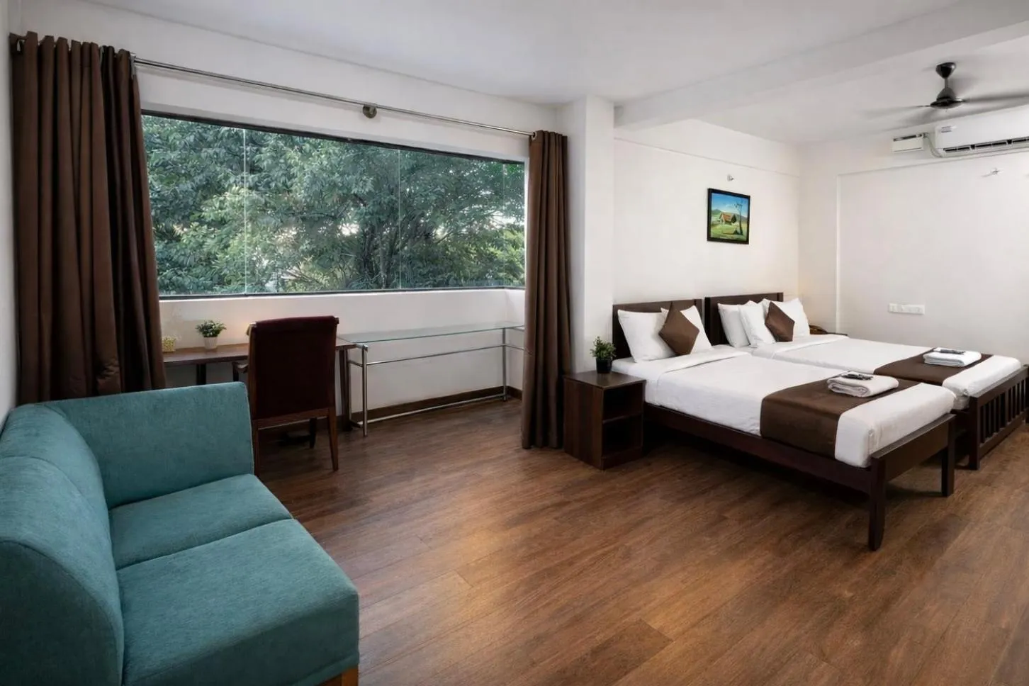 Bed in Coffee Bean Inn