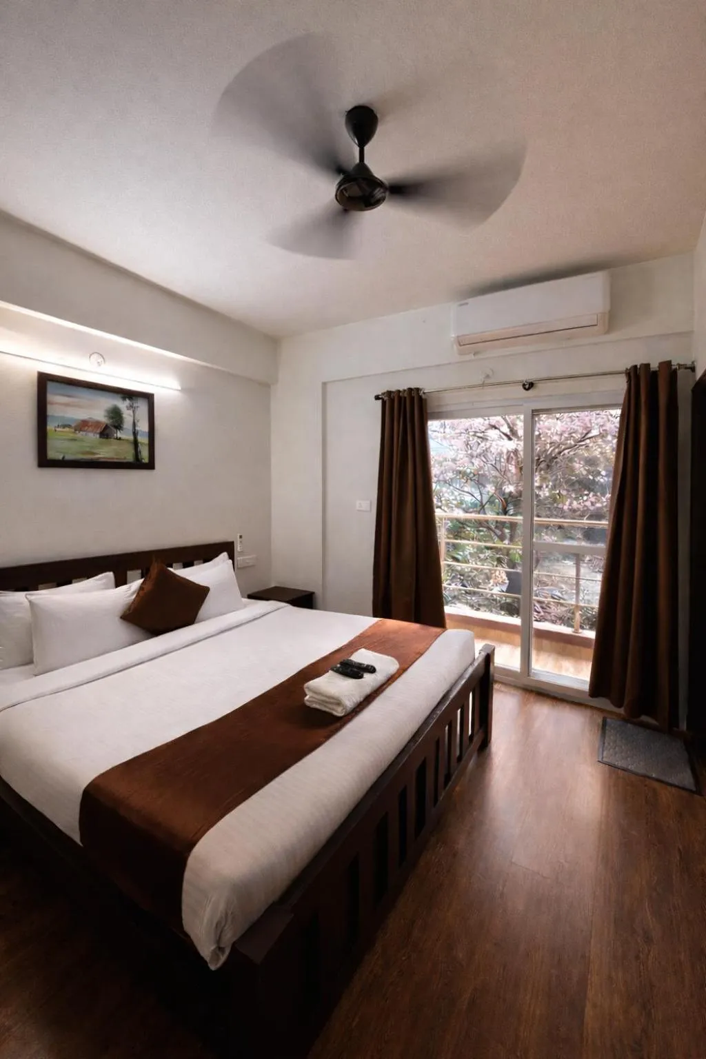 Bed in Coffee Bean Inn