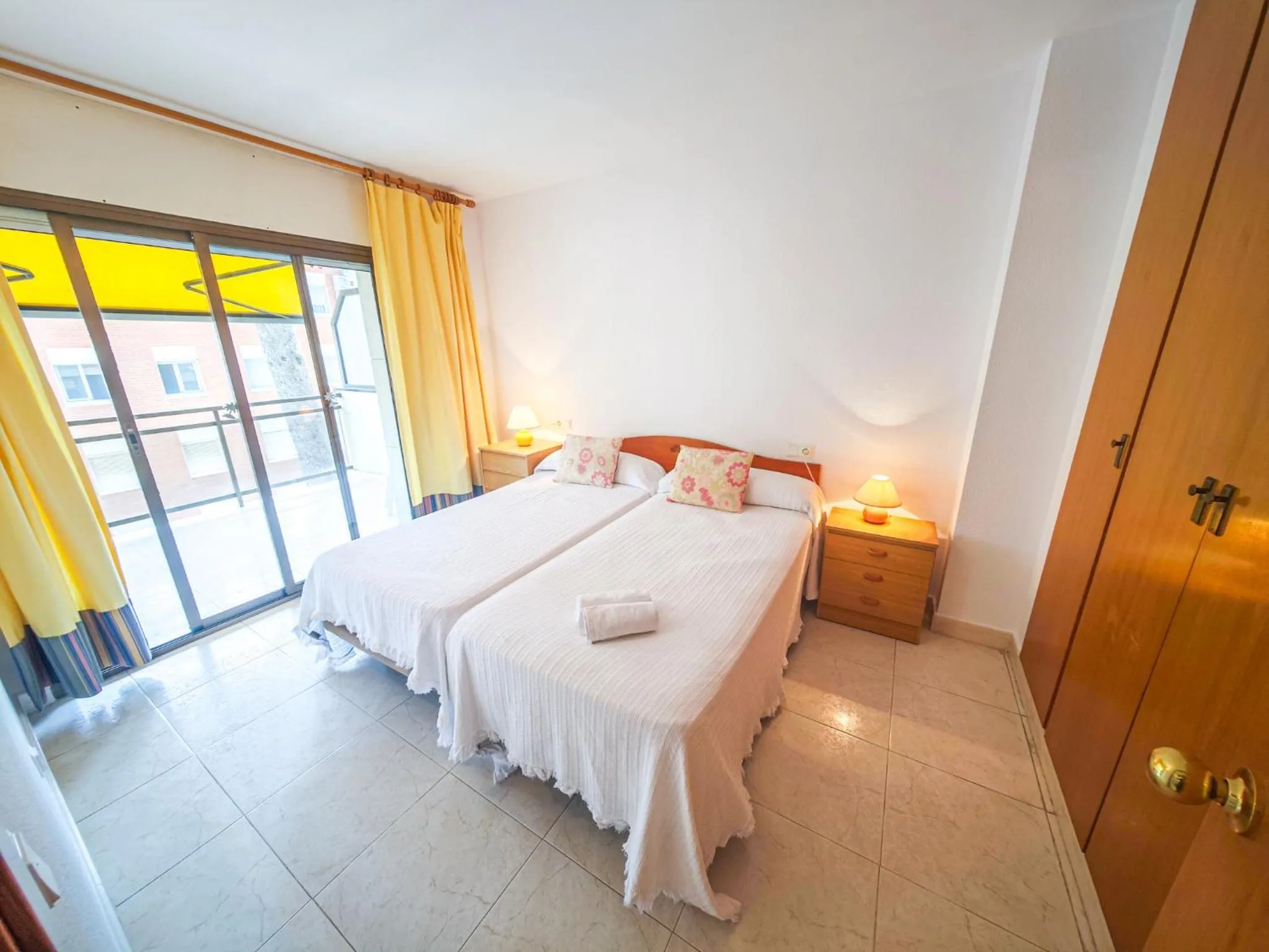 Bed in LITORAL COSTA DORADA - TXINGUDI Only families