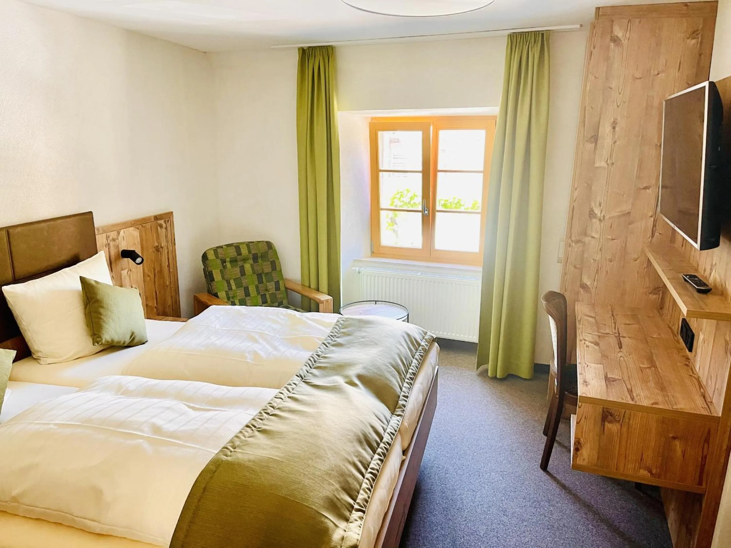 Bedroom, Bed in Hotel Weingut Dehren