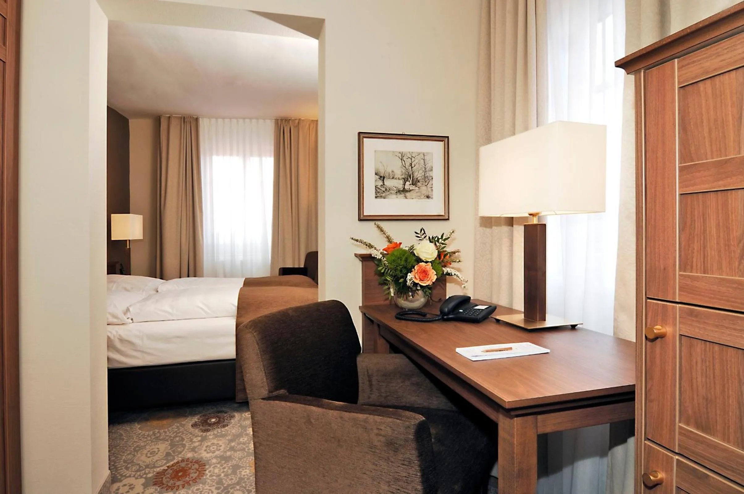 Photo of the whole room, Bed in Hotel BurgGartenpalais