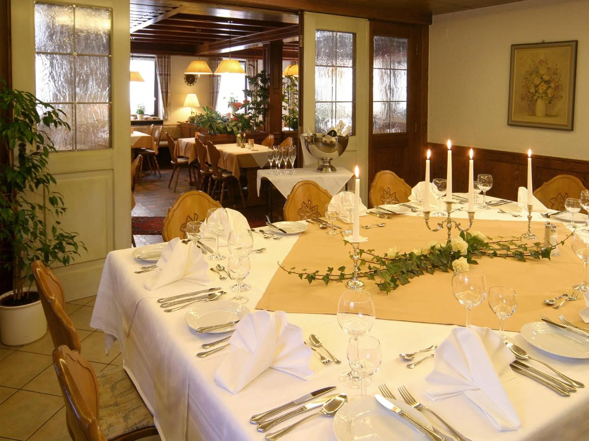 Restaurant/places to eat in Hotel Engel