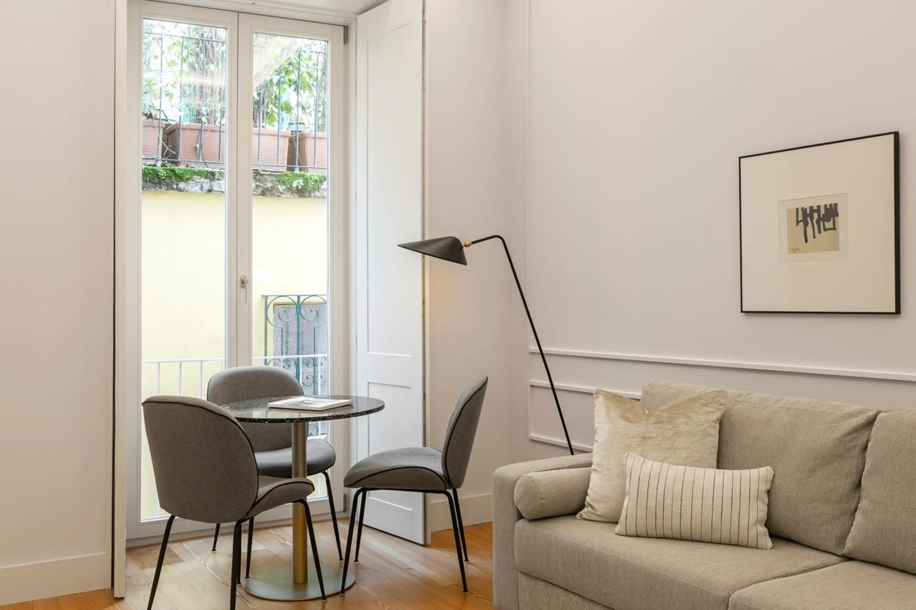 Living room in Casas da Baixa - Unique Chiado
