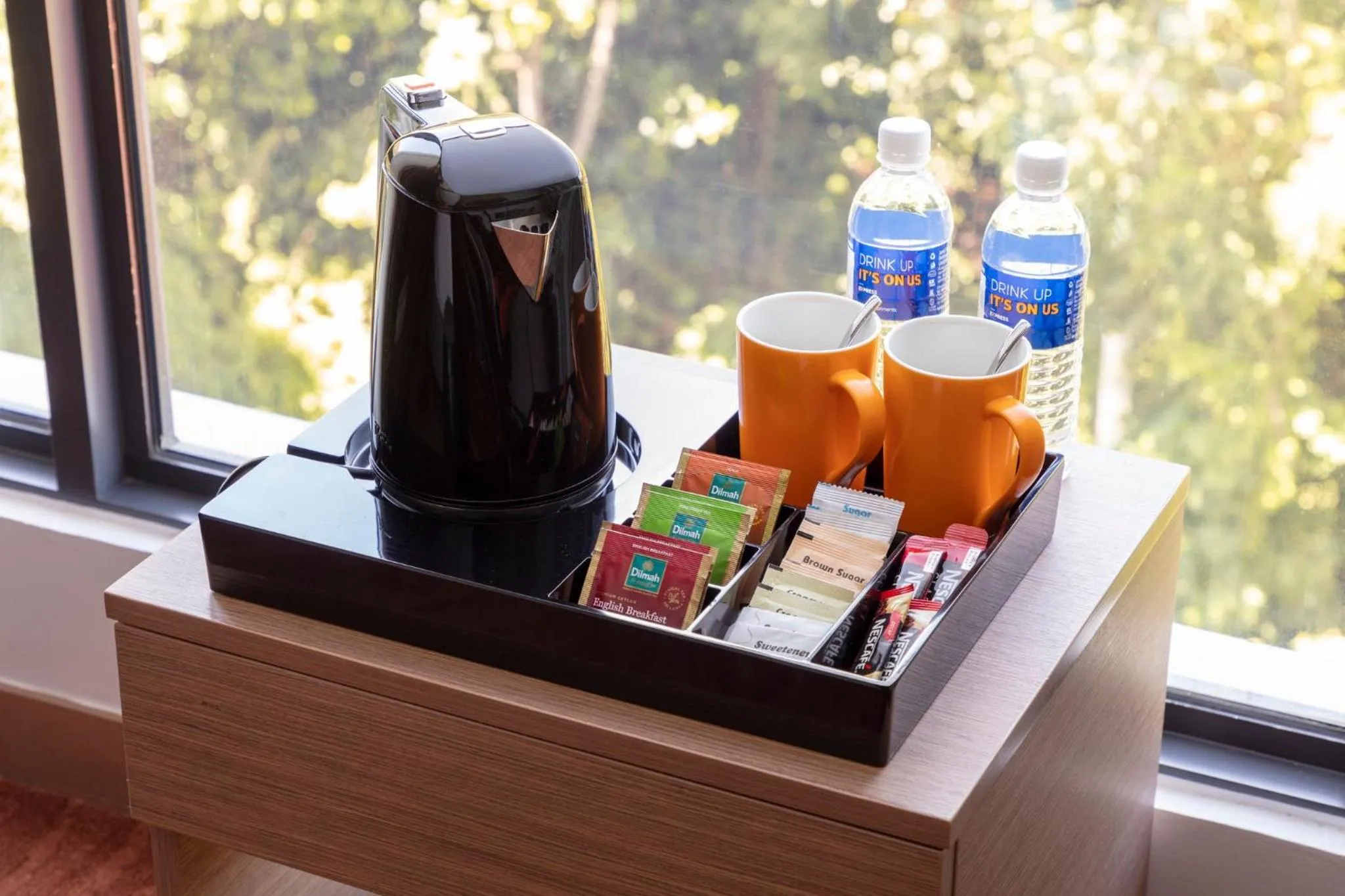 Lobby or reception in Holiday Inn Express Kota Kinabalu City Centre by IHG