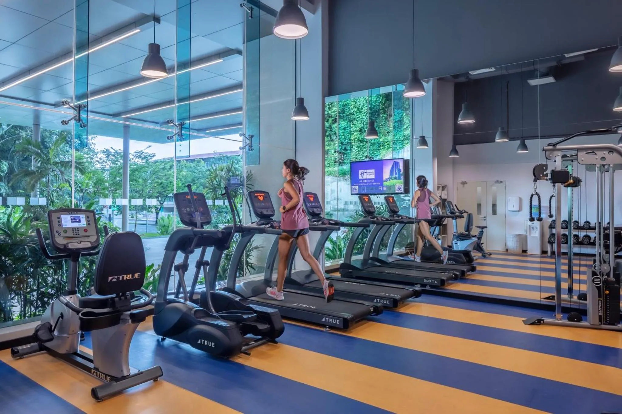 Fitness centre/facilities in Holiday Inn Express Kota Kinabalu City Centre by IHG