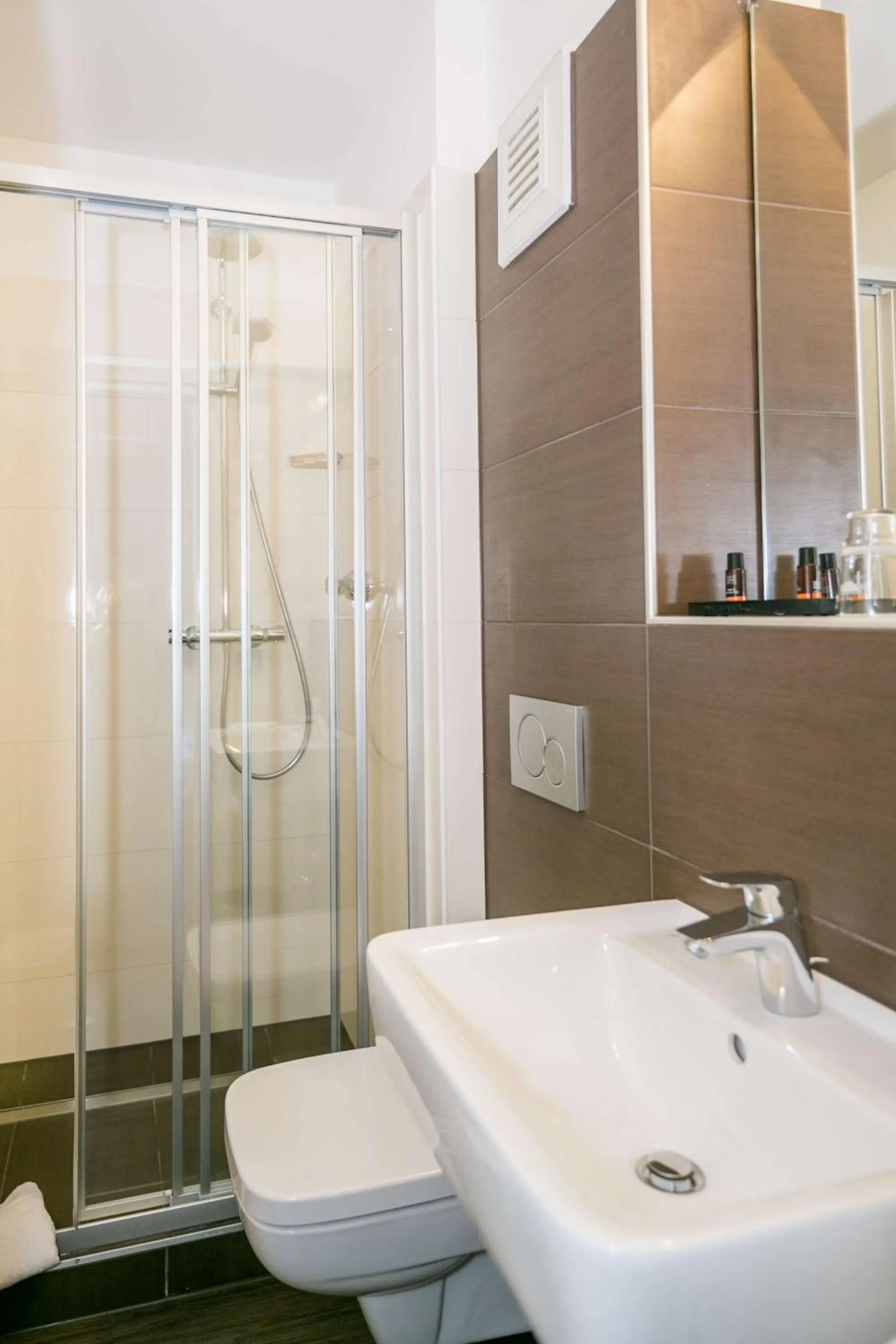 Bathroom in Best Western Hotel Breitbach