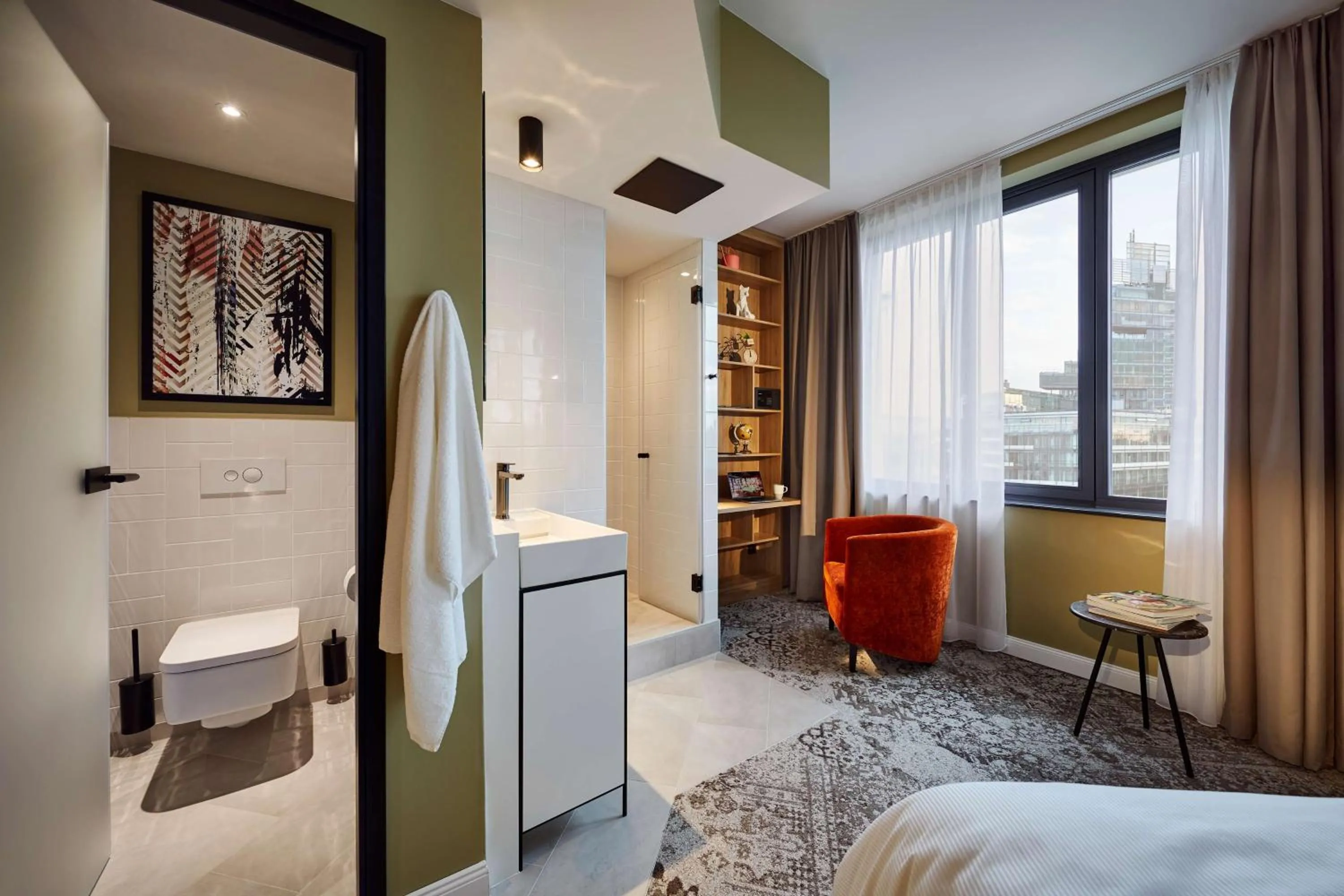 Bathroom, Bed in Me and All Hotel Hanover, by Hyatt