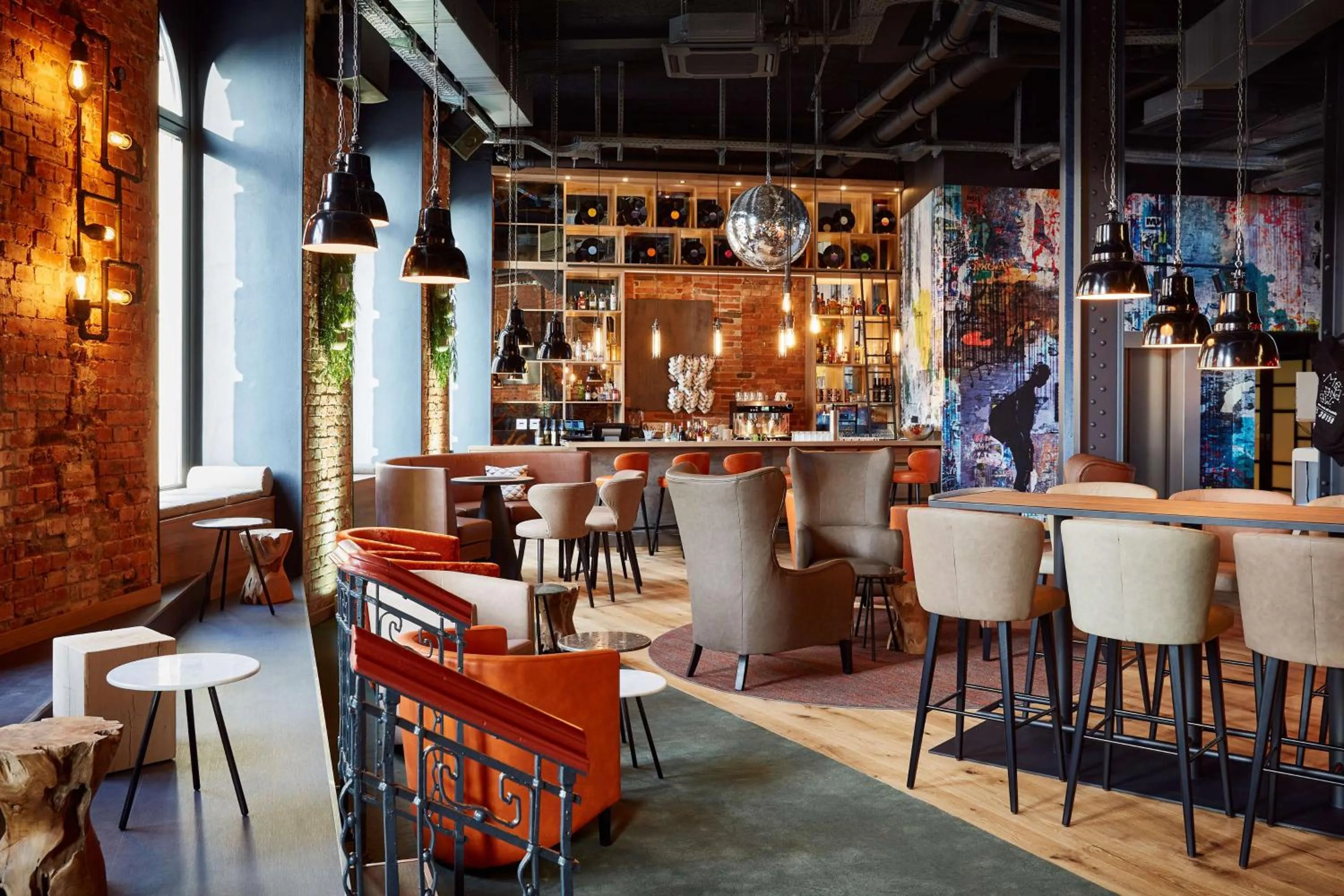 Lounge or bar in Me and All Hotel Hanover, by Hyatt