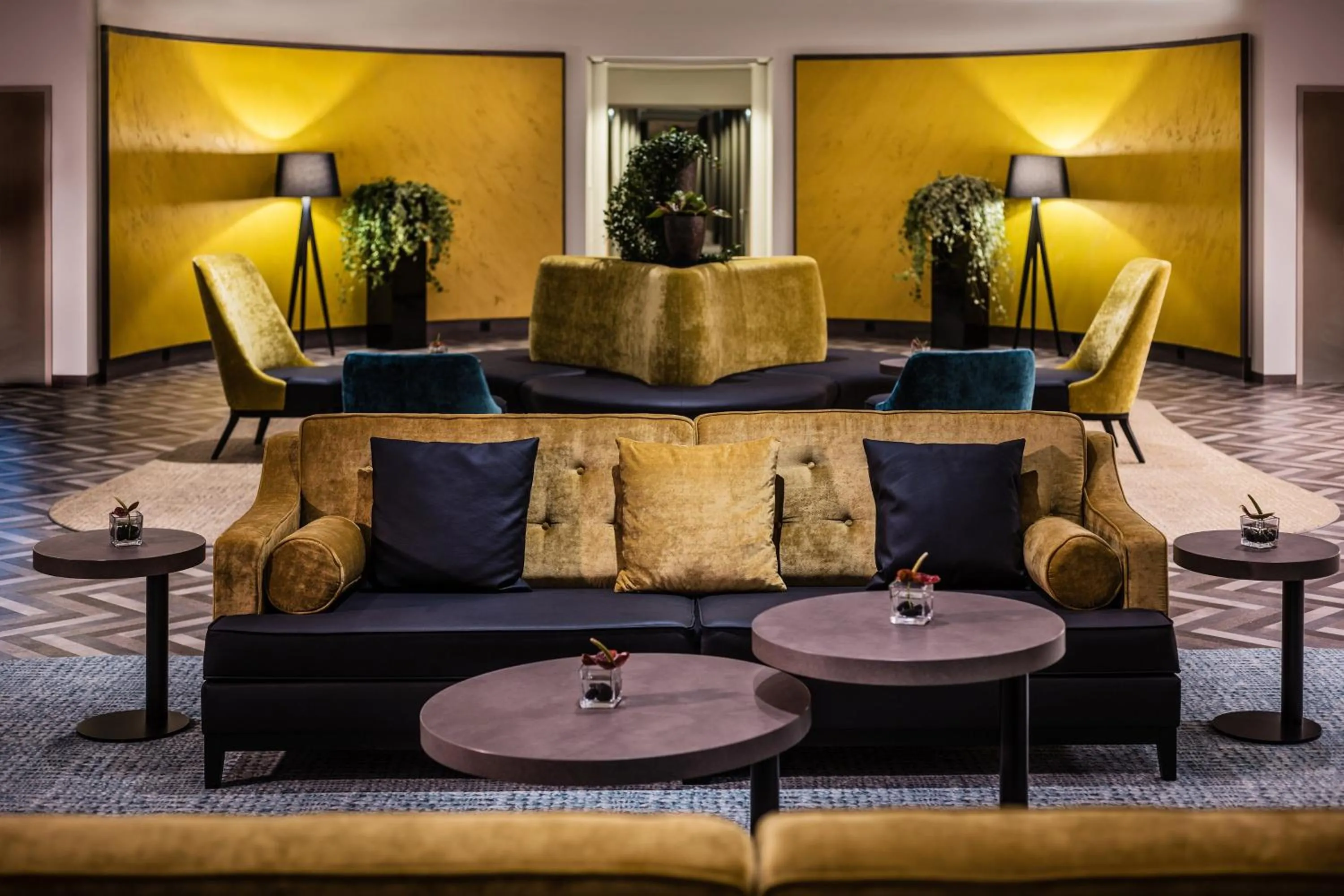 Lobby or reception in Sheraton Duesseldorf Airport Hotel