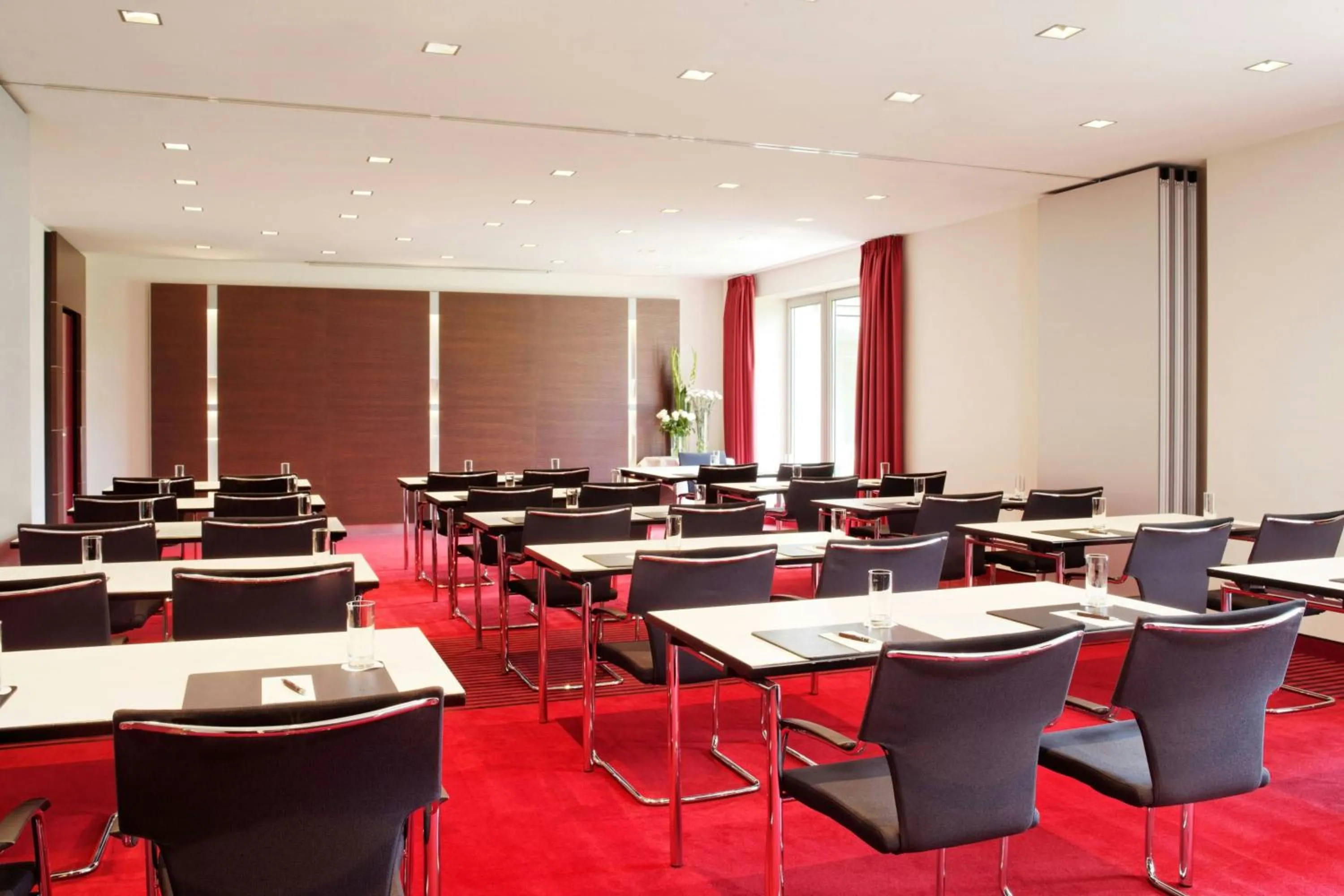 Meeting/conference room in Sheraton Duesseldorf Airport Hotel