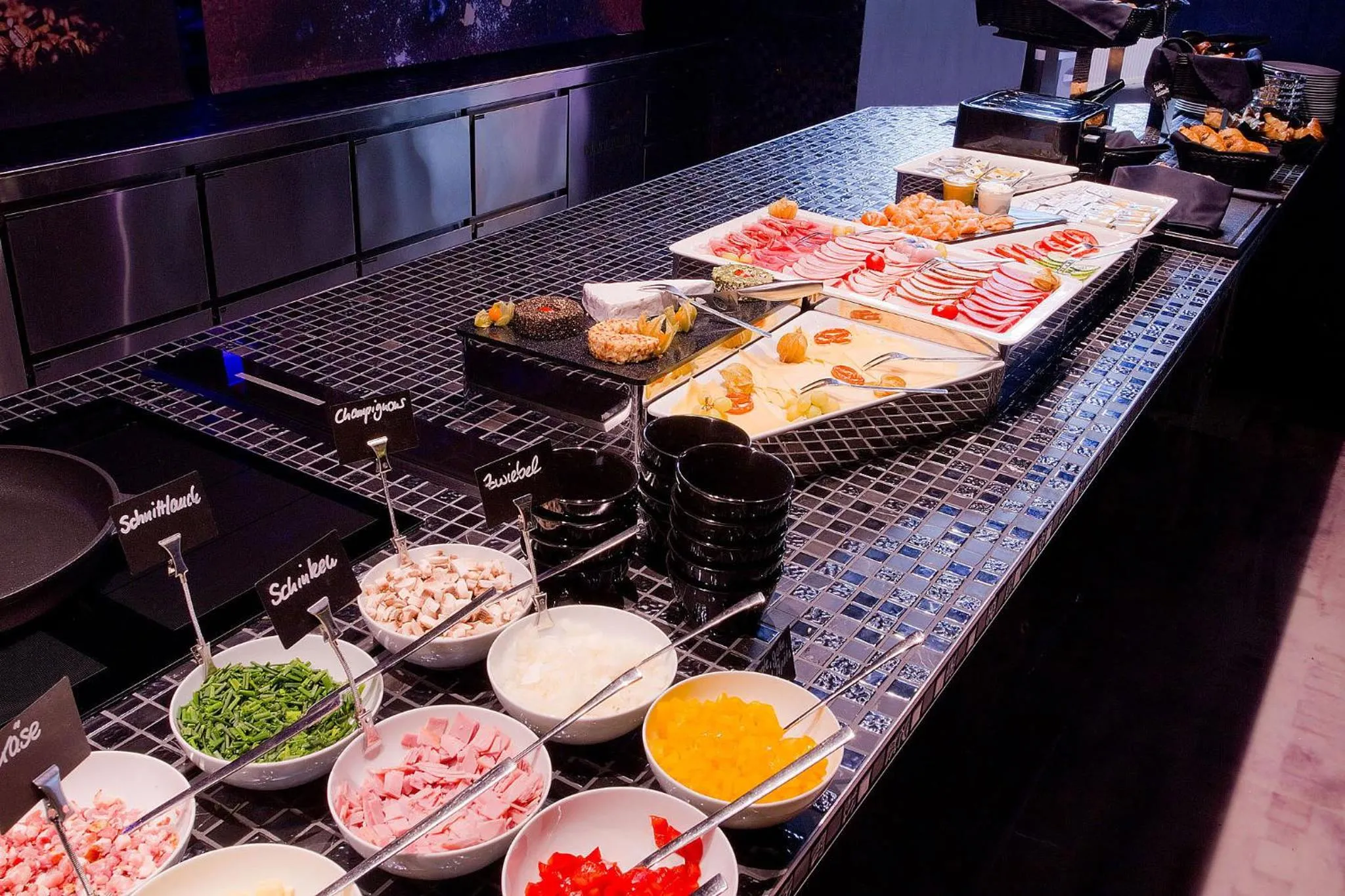 Buffet breakfast in PLAZA INN stays design Dortmund