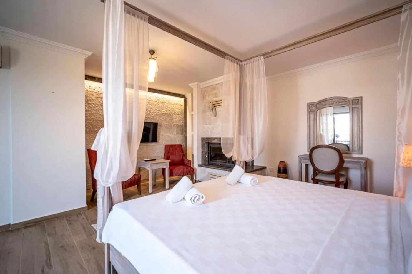 Photo of the whole room in Lunas Alaçatı