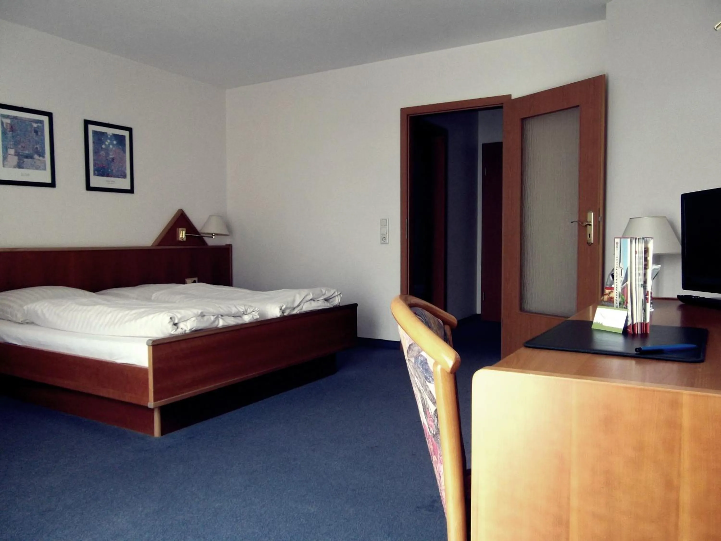 Bedroom in Atrium Hotel