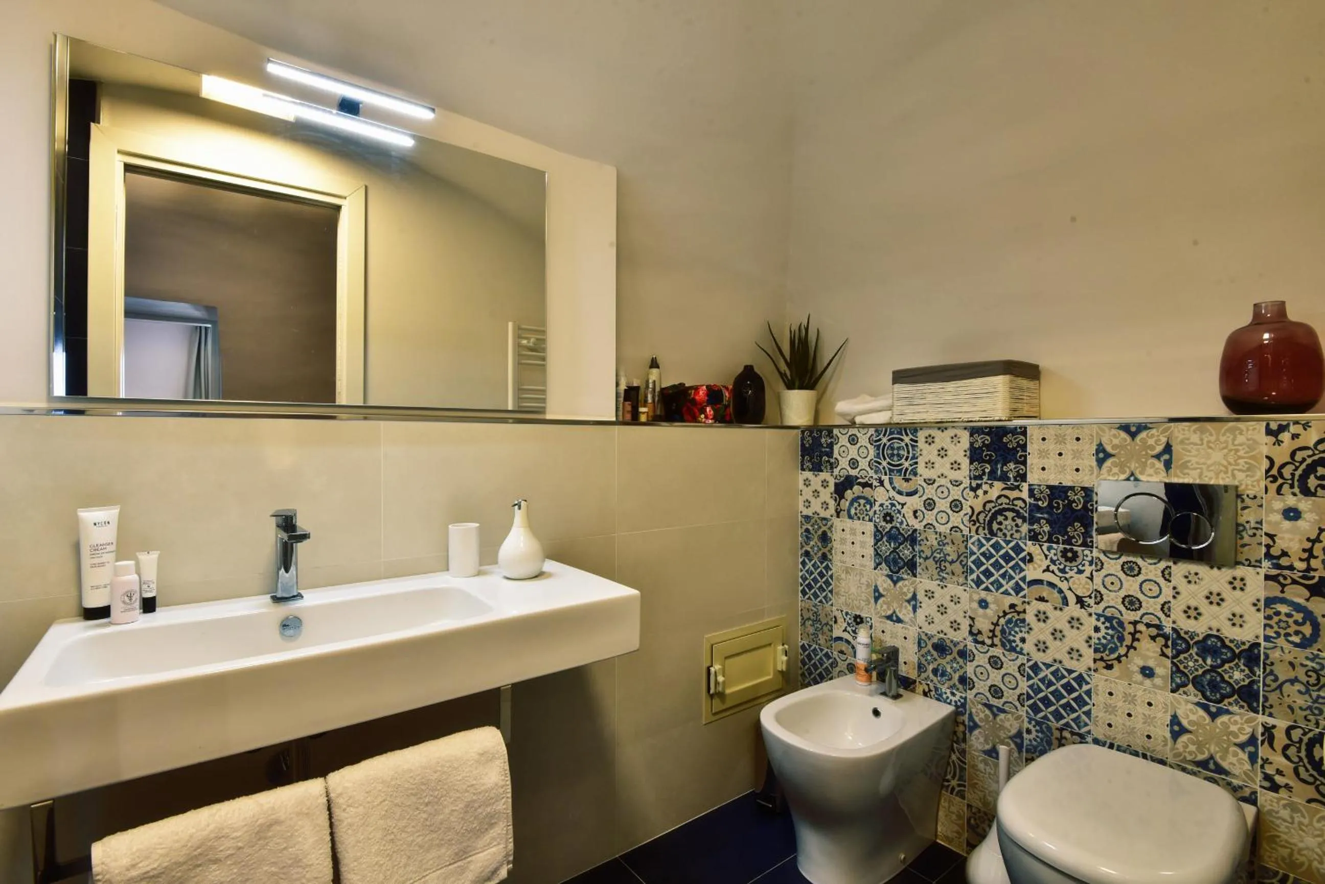 Bathroom in Badia Apartment