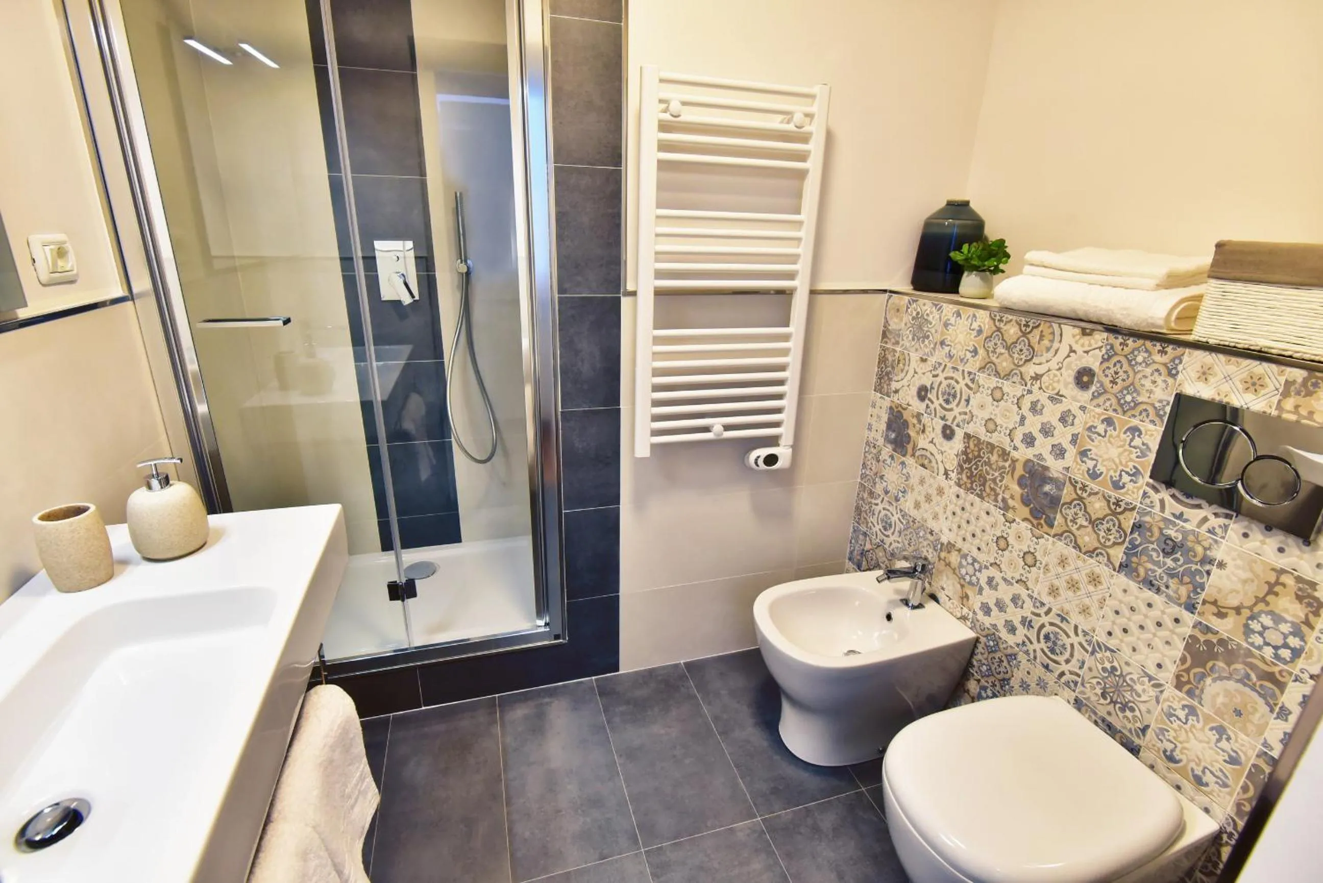 Shower in Badia Apartment