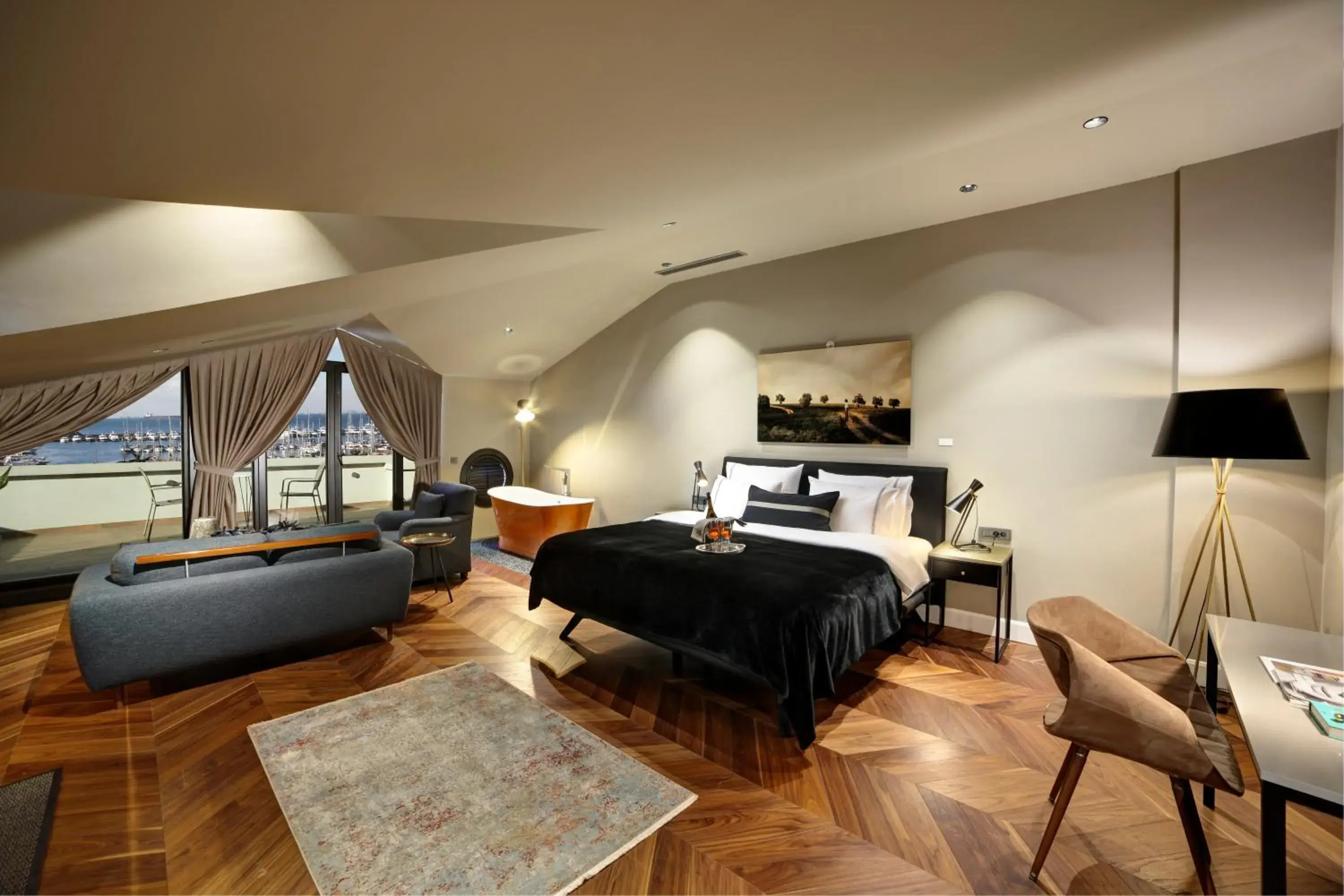 Deluxe King Suite in 39 Kalamış Marina Hotel & Restaurant Deluxe King Suite in 39 Kalamış Marina Hotel & Restaurant