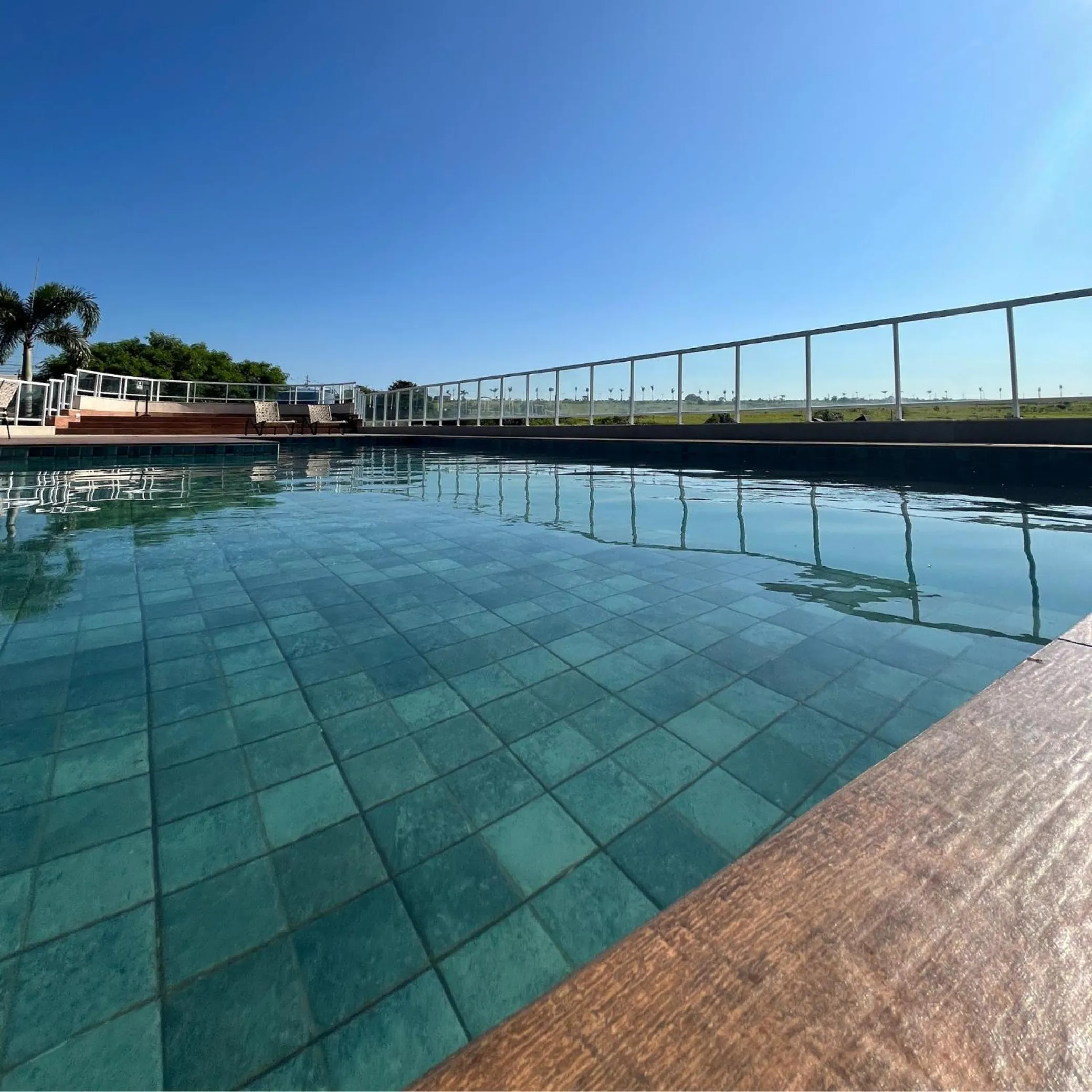 Swimming pool in Sleep Inn Paulínia