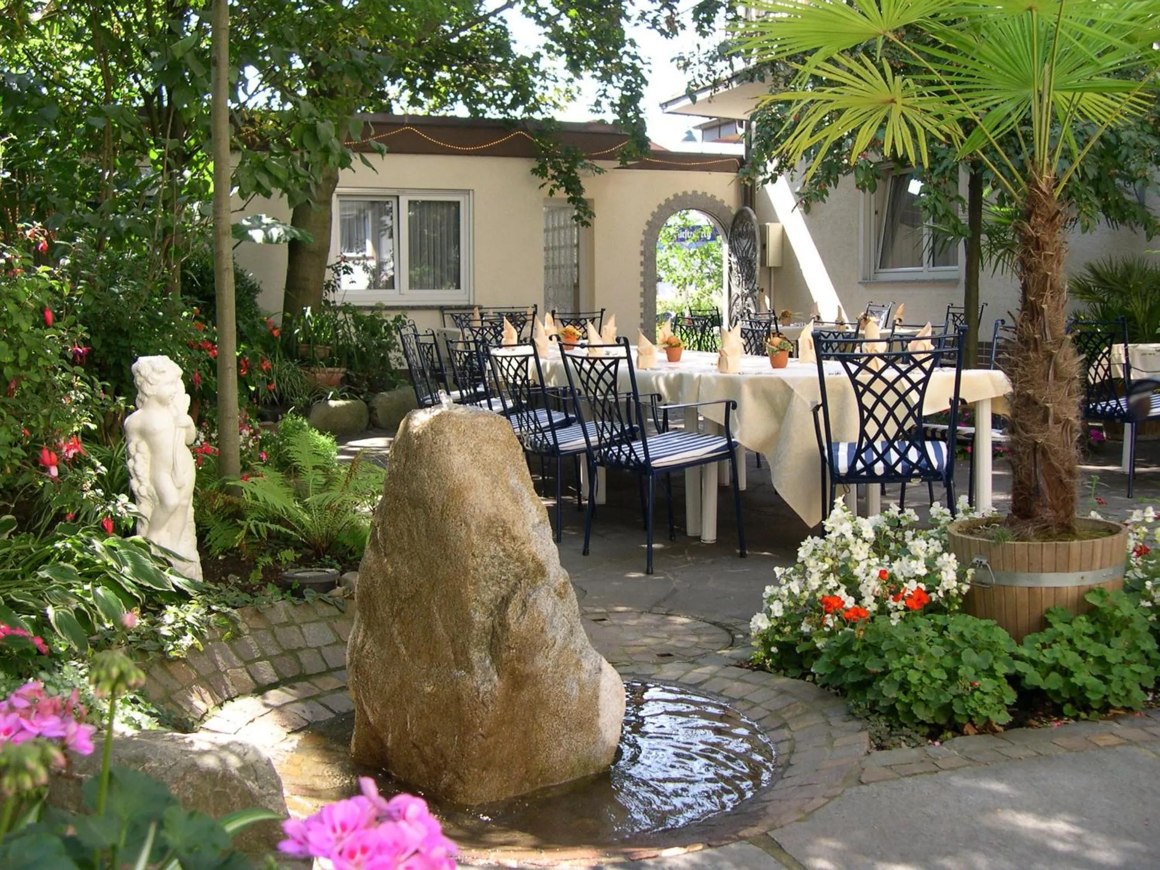 Patio in Hotel Anika