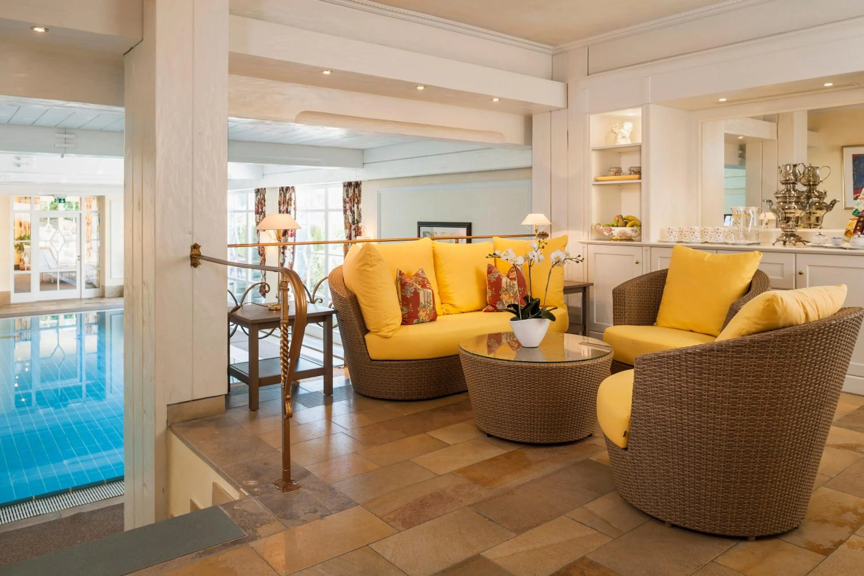 Swimming pool in Relais & Châteaux Hotel Schwarzmatt