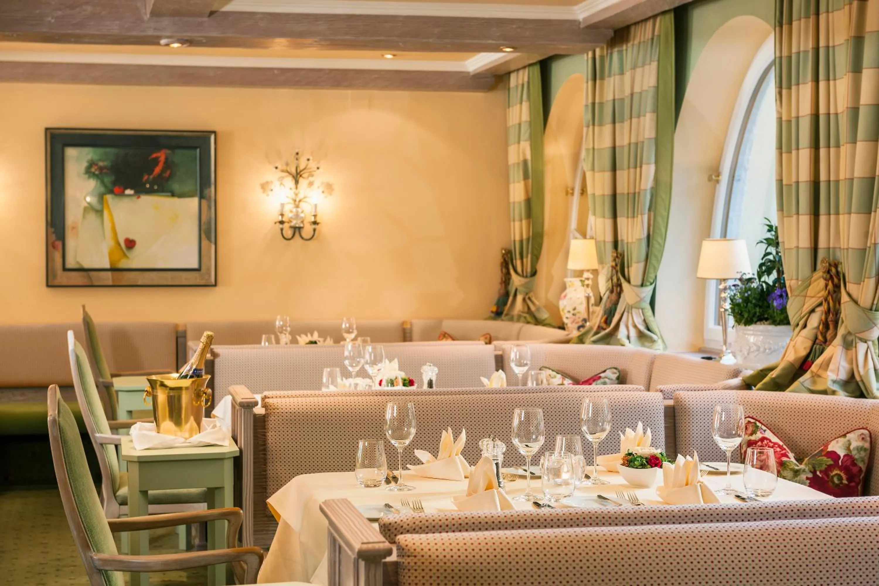Restaurant/places to eat in Relais & Châteaux Hotel Schwarzmatt