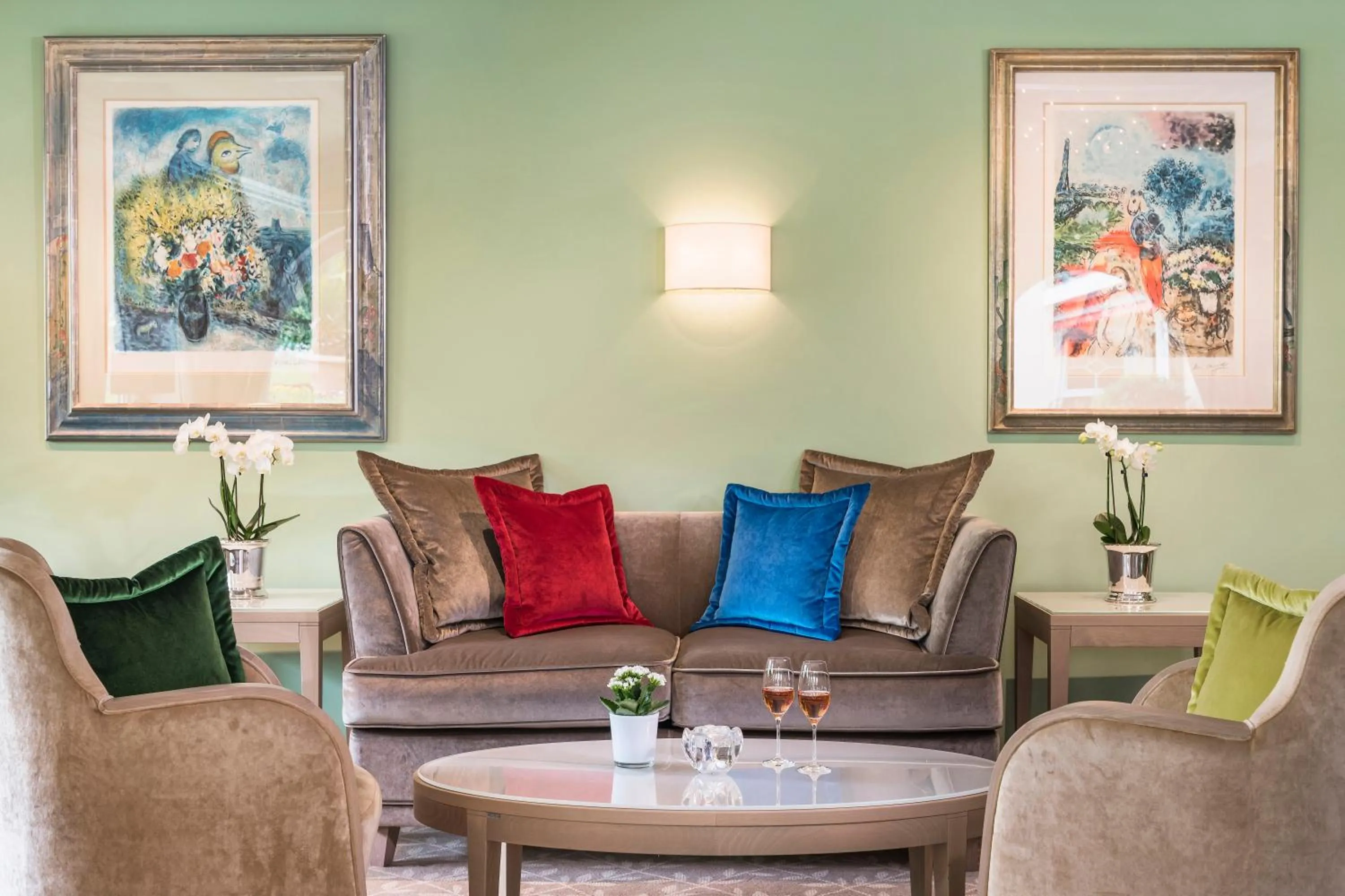 Lounge or bar in Relais & Châteaux Hotel Schwarzmatt