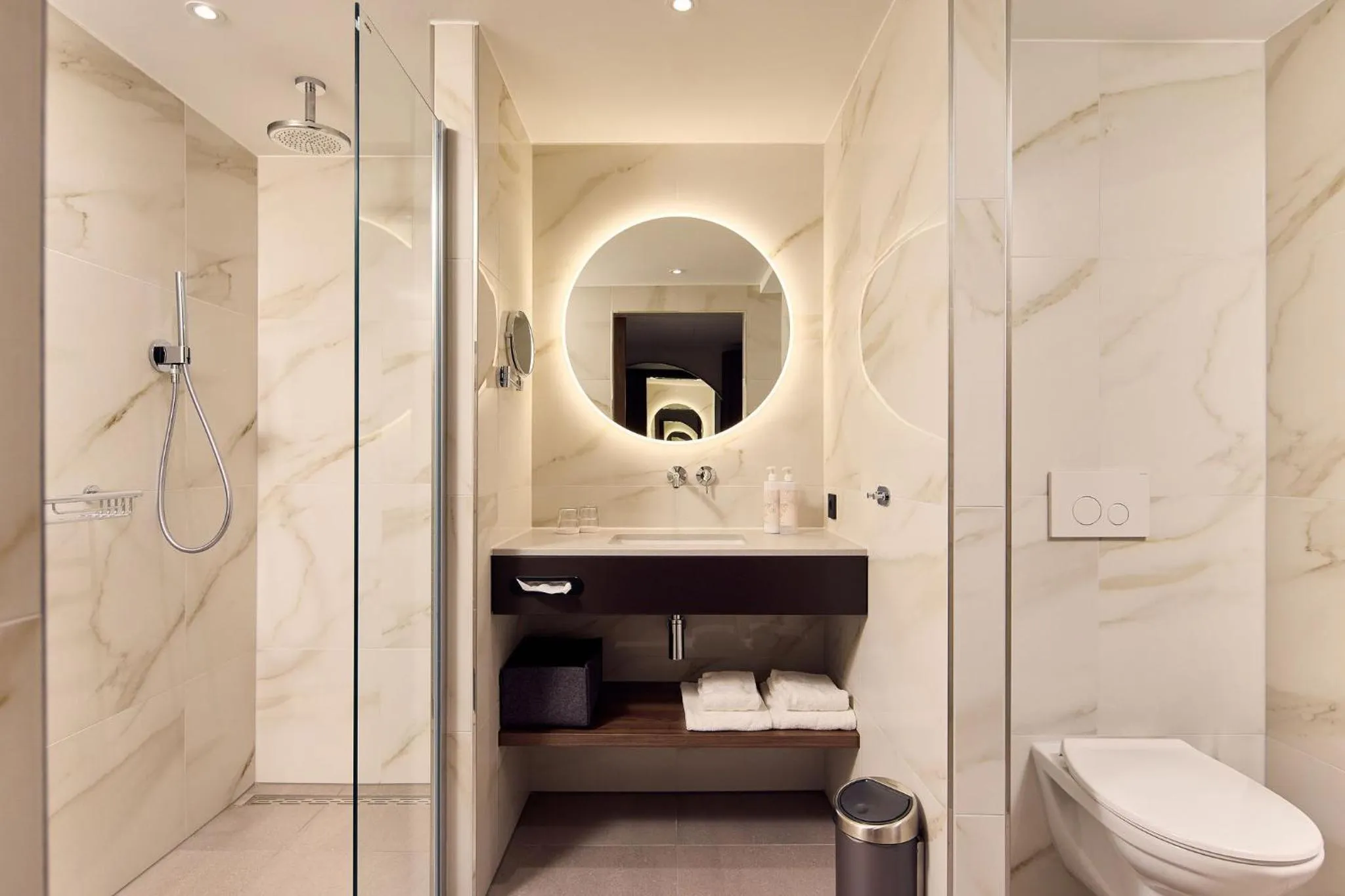 Bathroom in Van der Valk Hotel Melle - Osnabrück