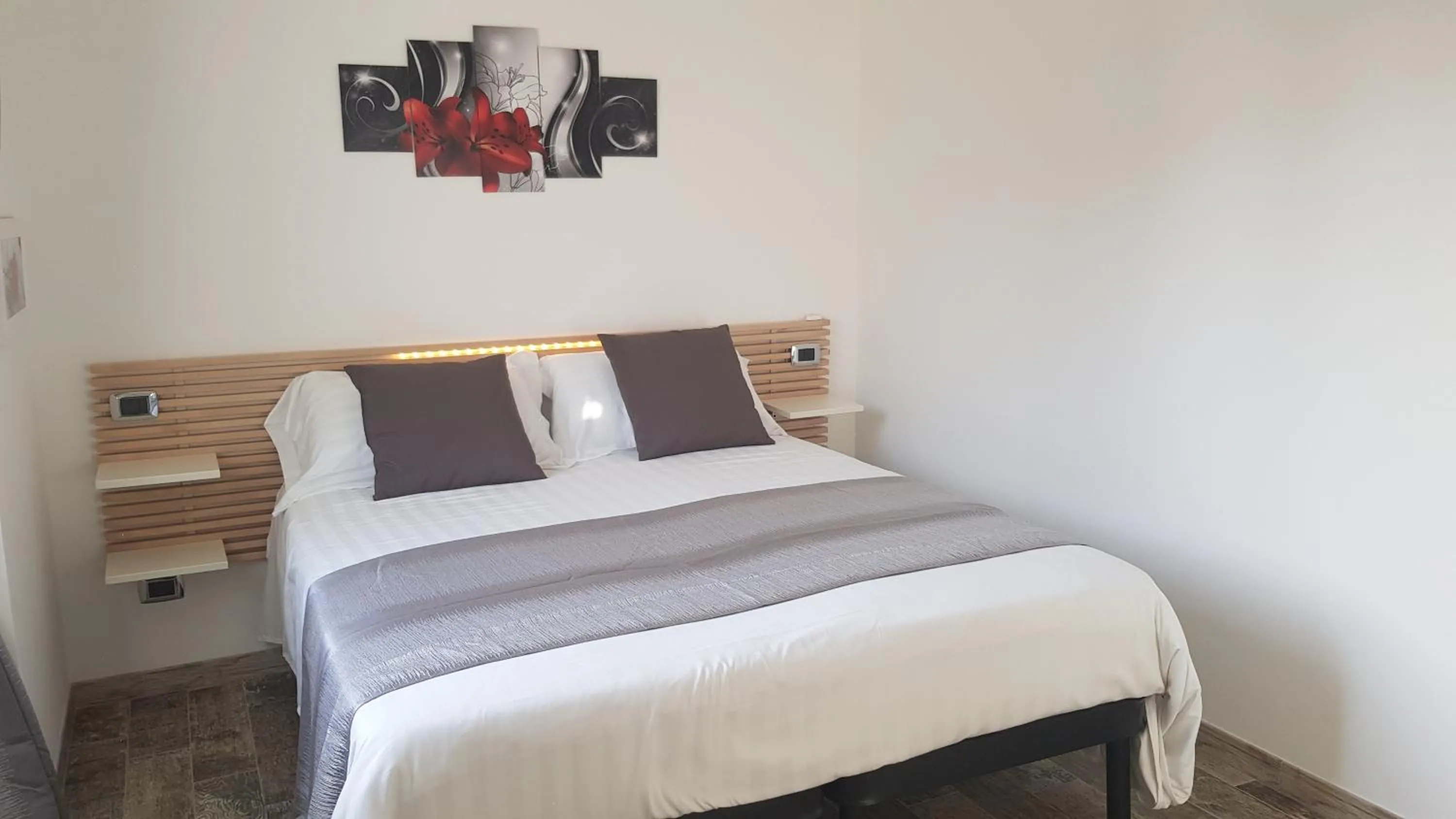 Bed in THAT'S AMORE FIUMICINO Airport