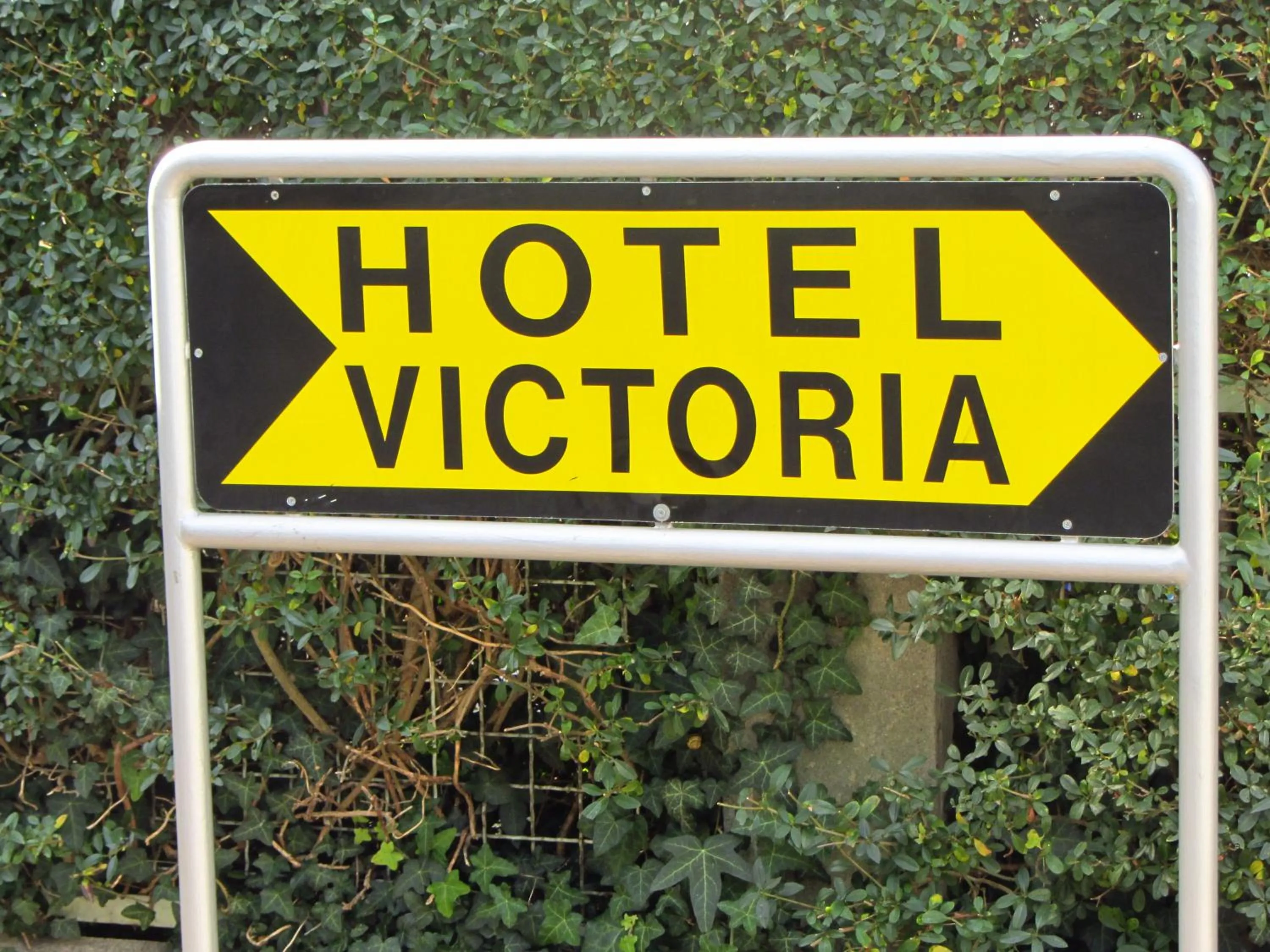 Property logo or sign in Hotel Victoria
