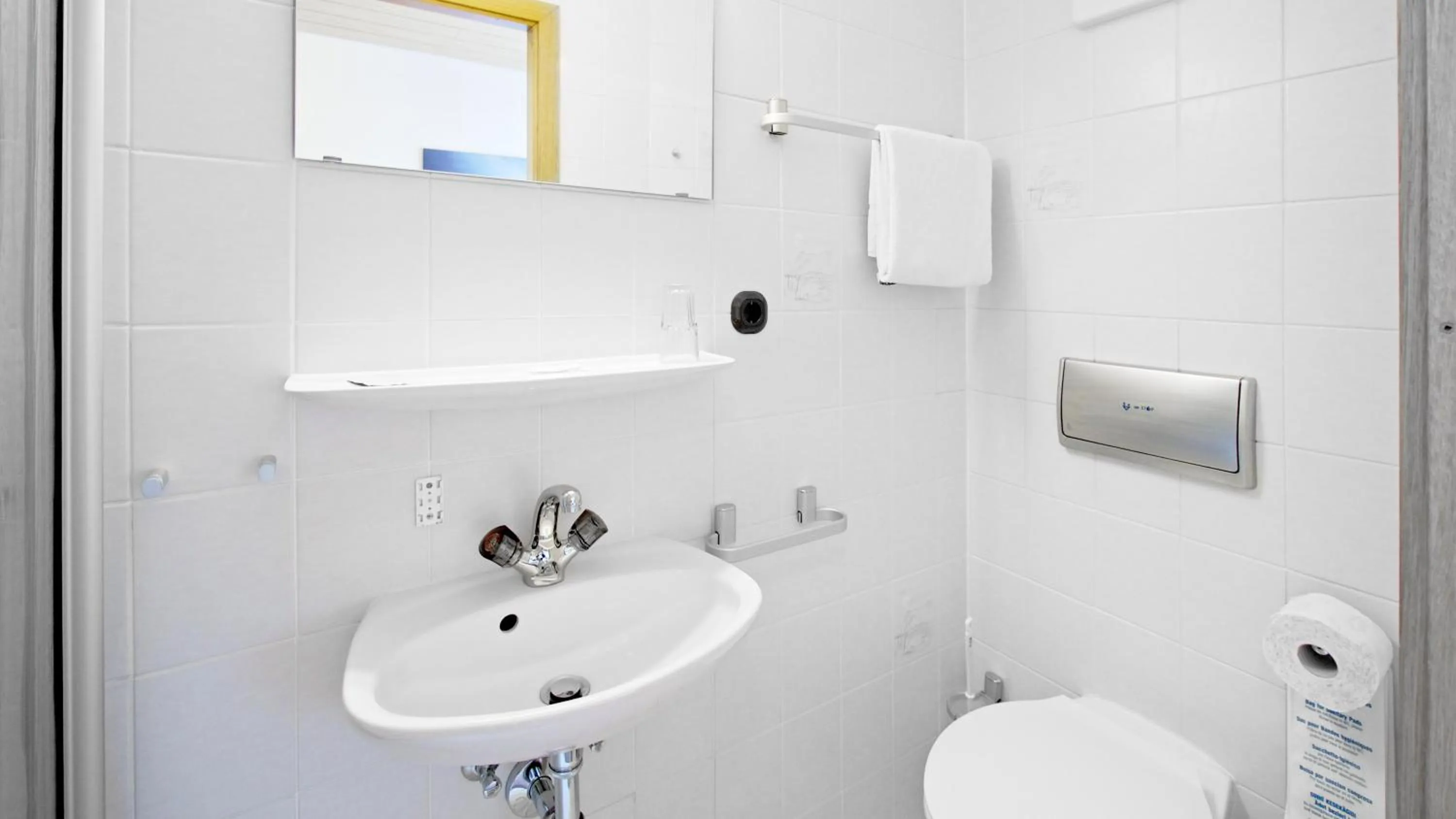 Bathroom in Hotel Victoria