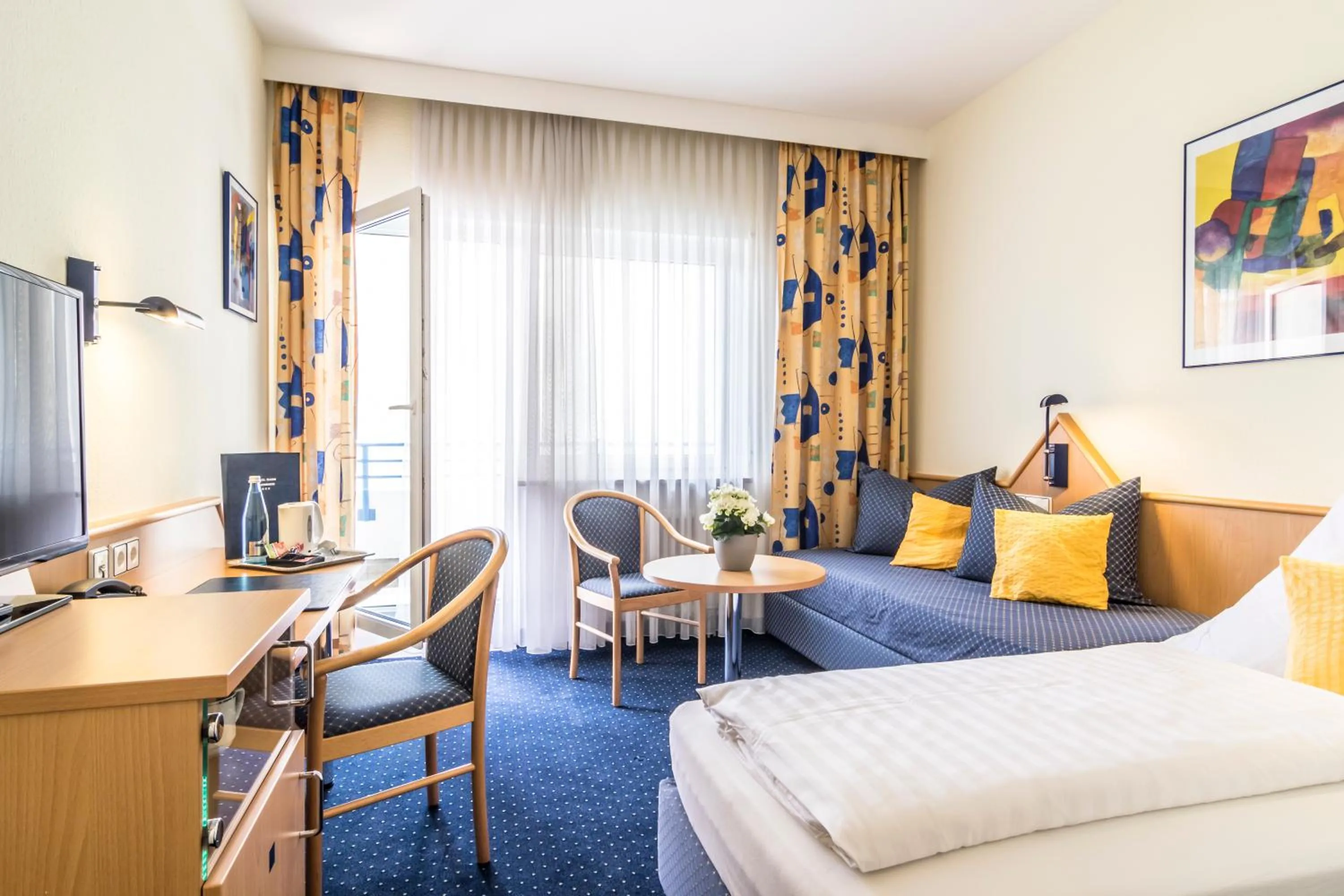 TV and multimedia, Bed in Hotel Garni Oberrhein