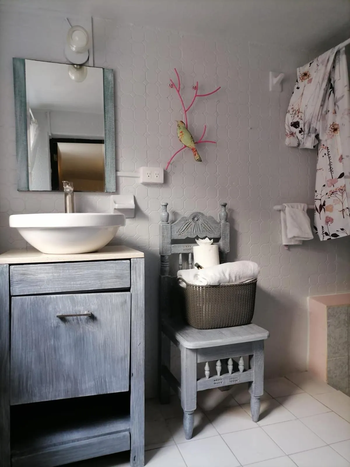 Bathroom in Hotel Santa Ana