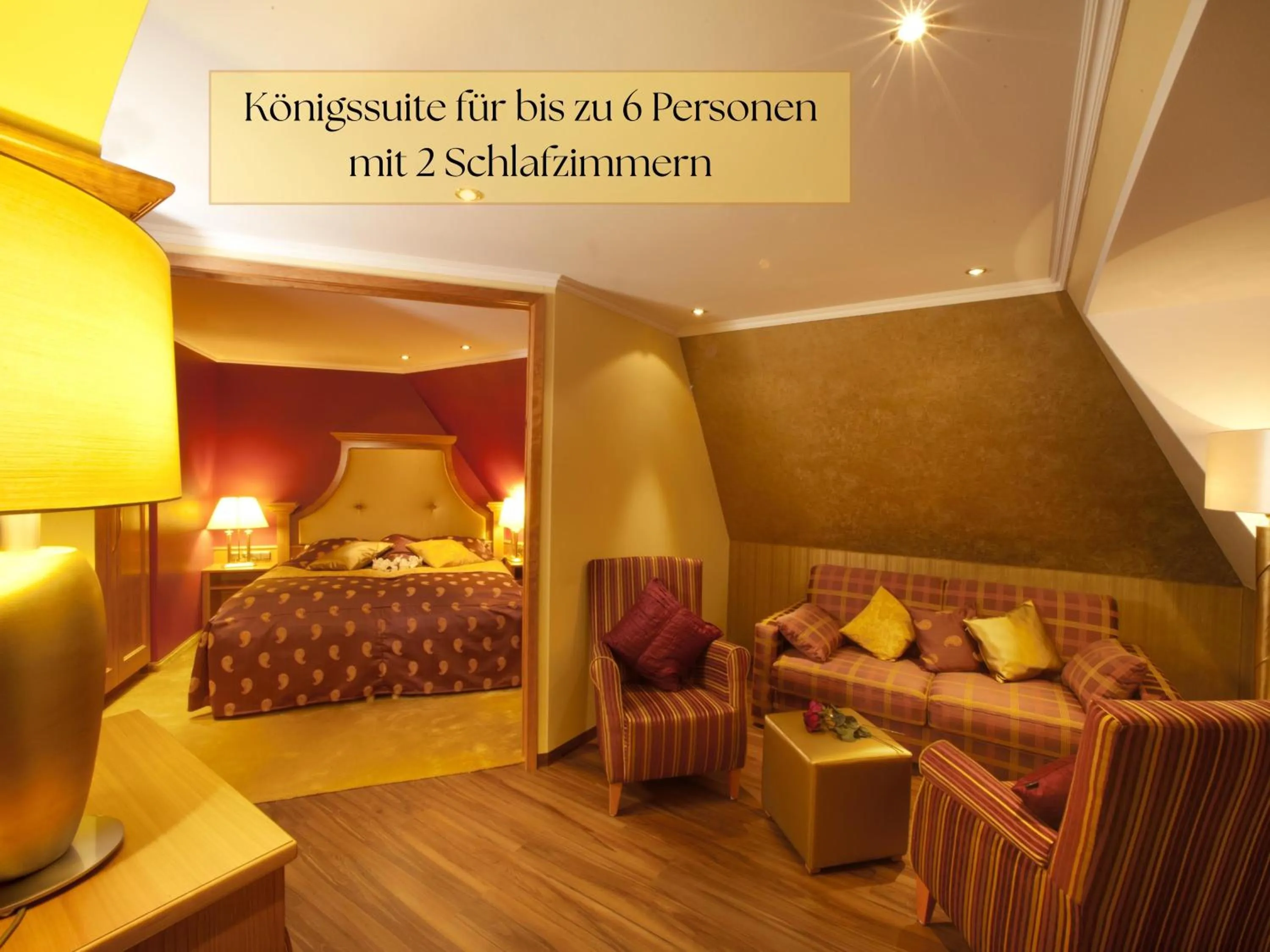 Living room, Bed in Hotel Schlosskrone