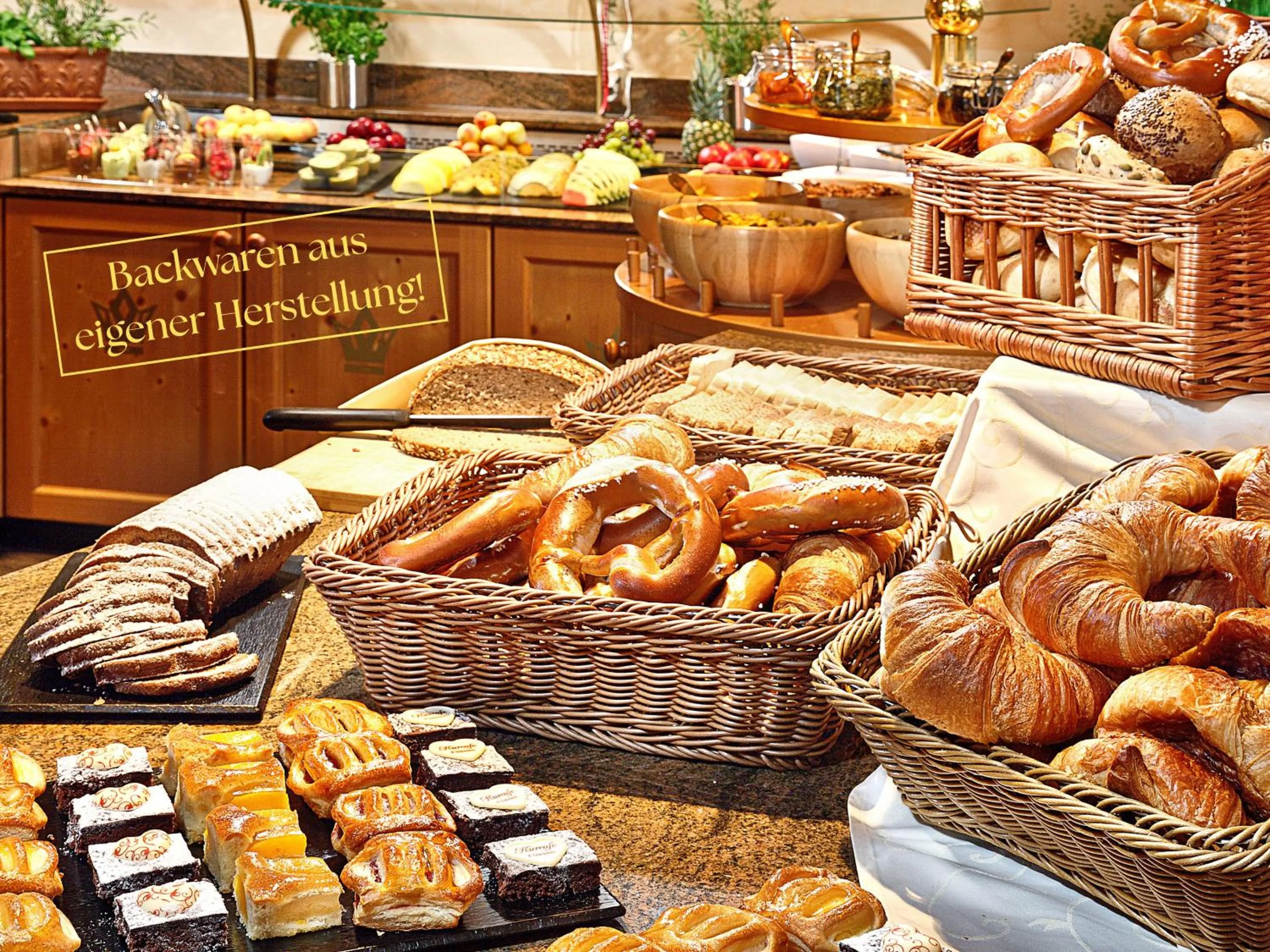 Buffet breakfast in Hotel Schlosskrone